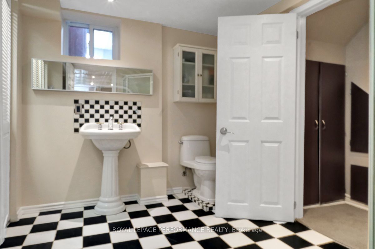 13 Wolff Street Property Photo 37