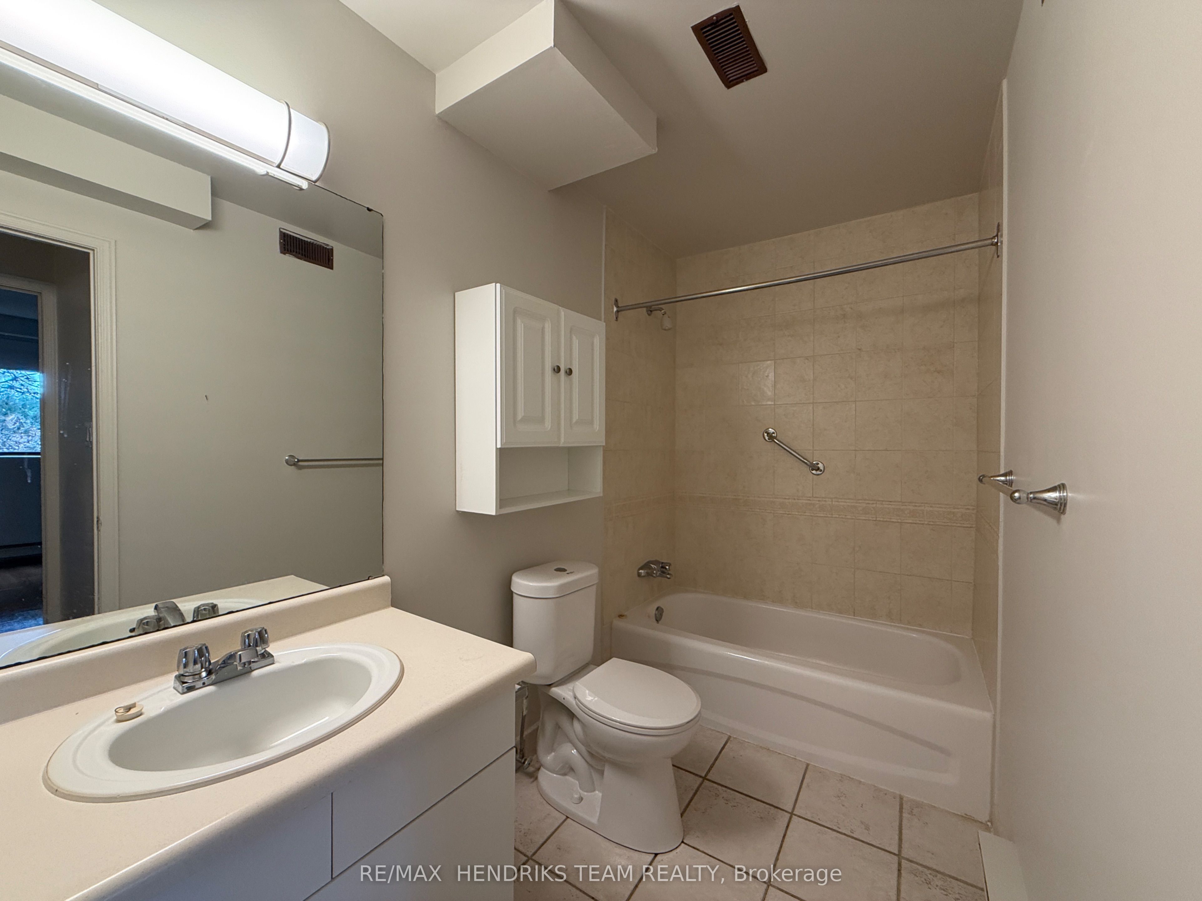 128 St Augustine Drive 215 Property Photo 9