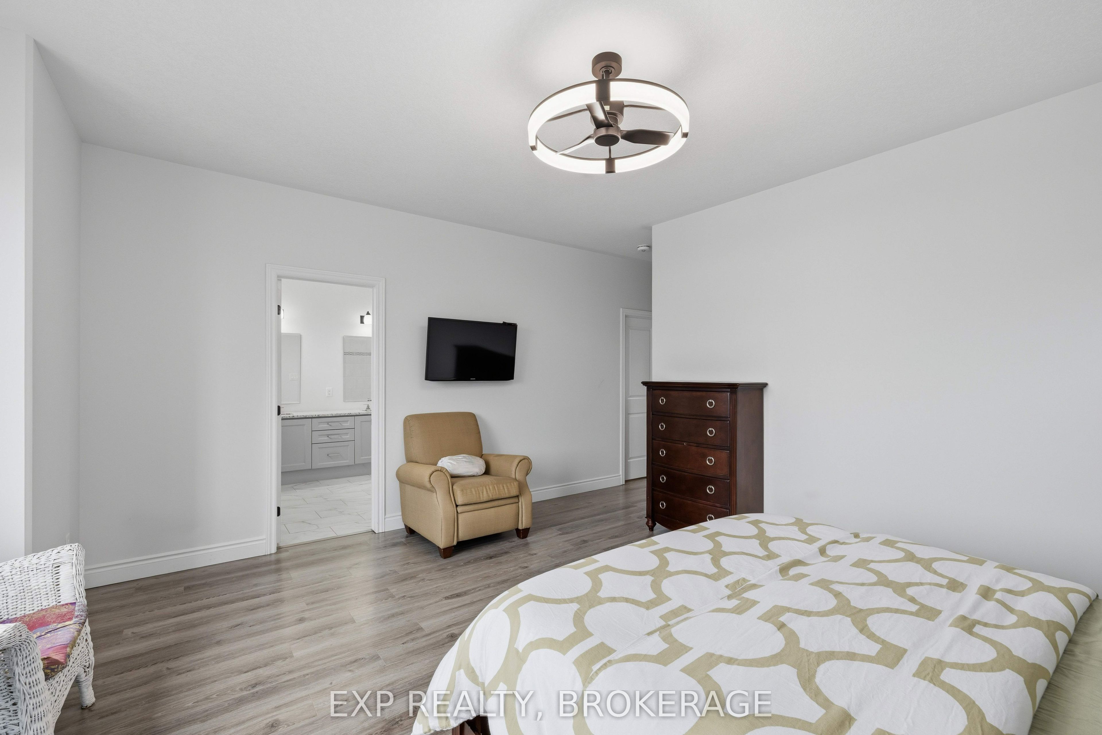 502 Beth Crescent Property Photo 35