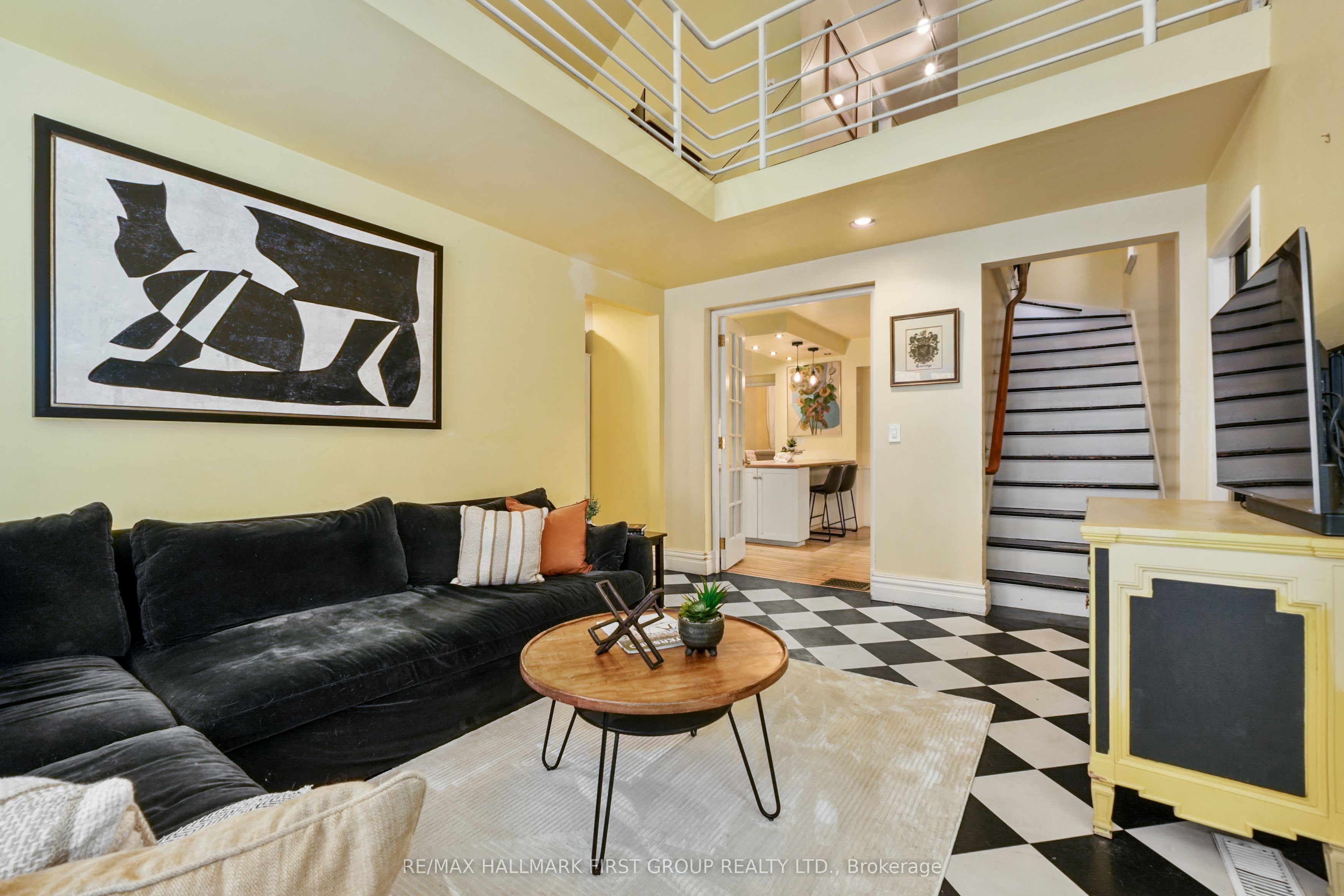 30 Bruton Street Property Photo 13
