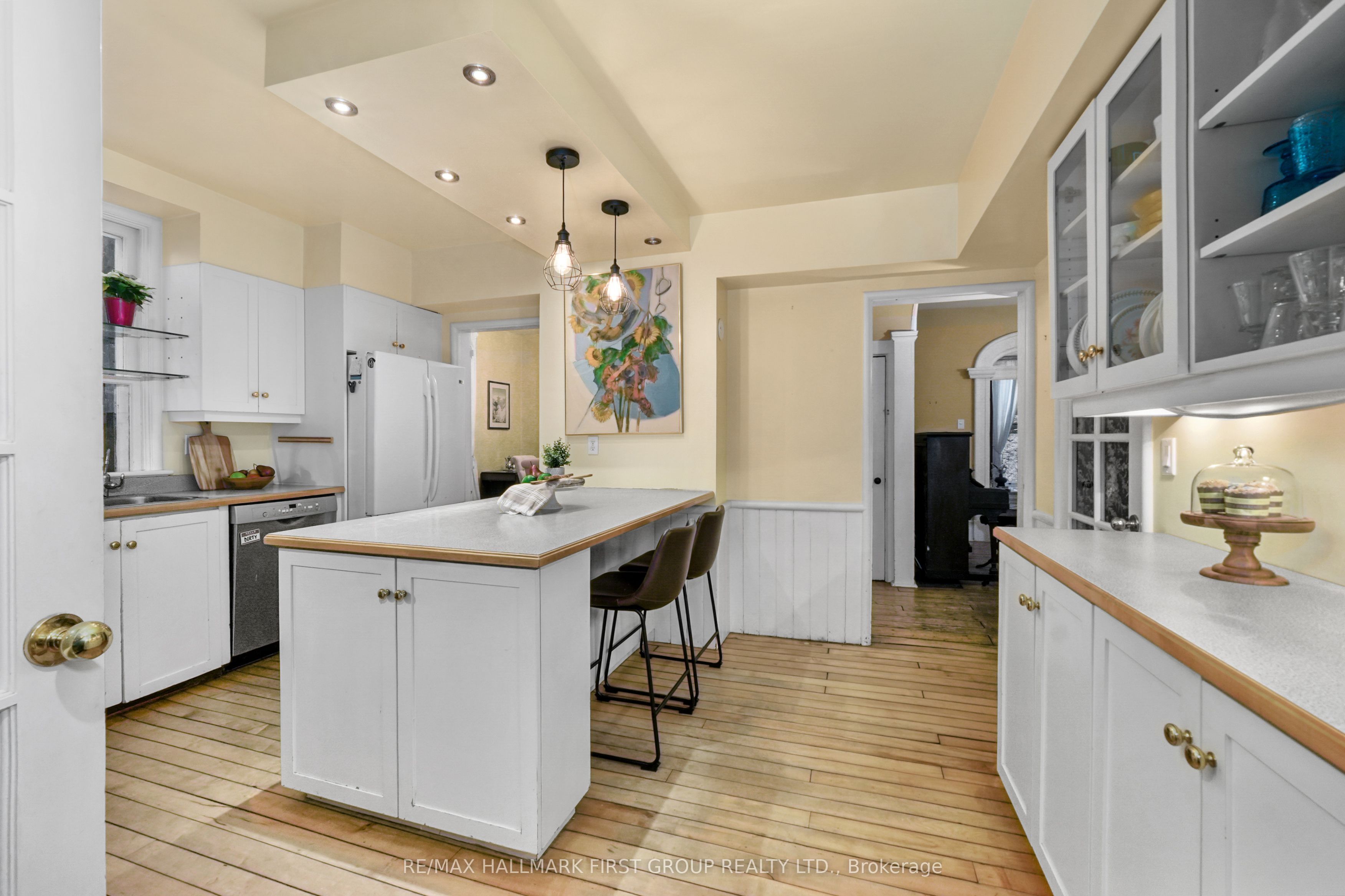 30 Bruton Street Property Photo 14