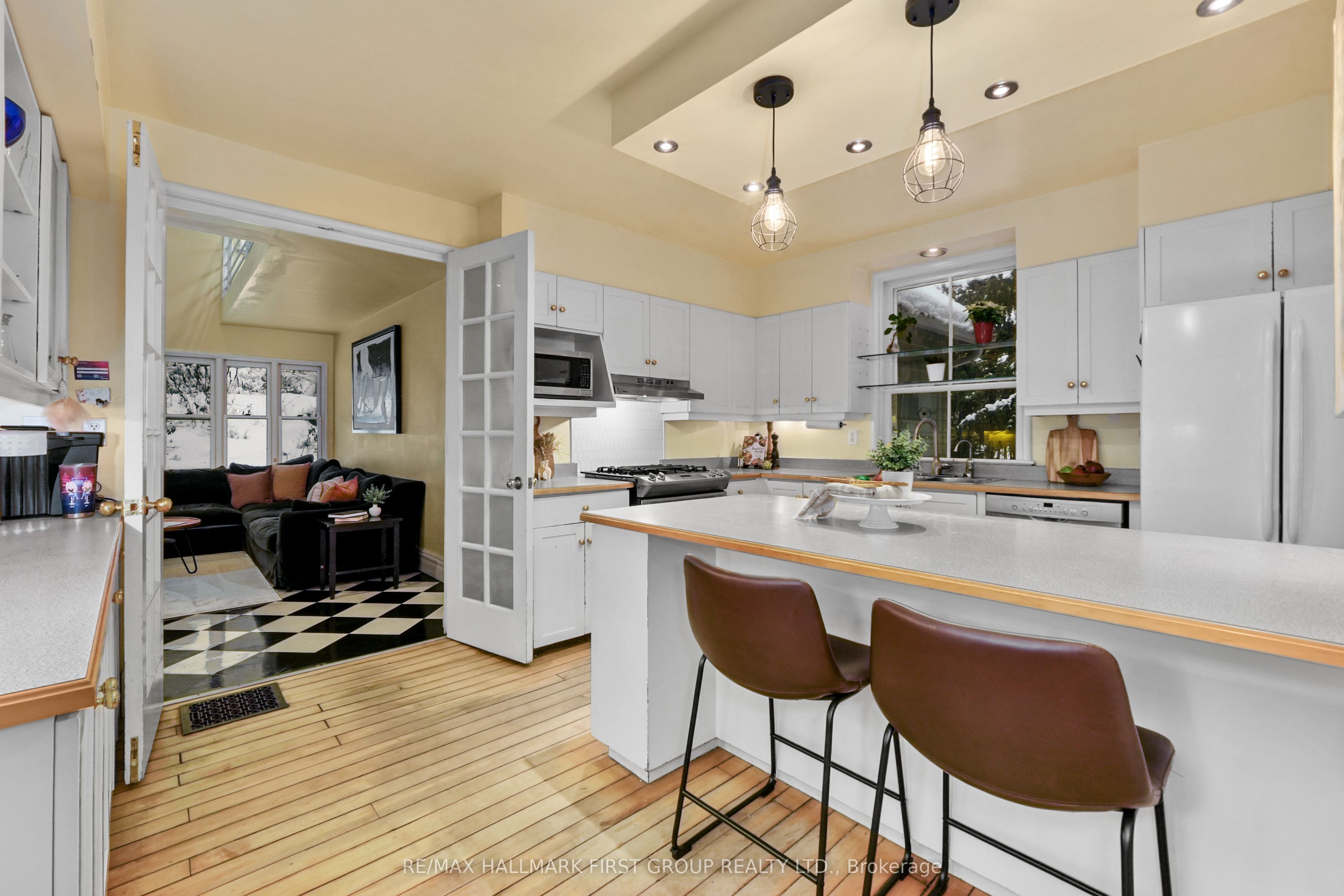 30 Bruton Street Property Photo 15