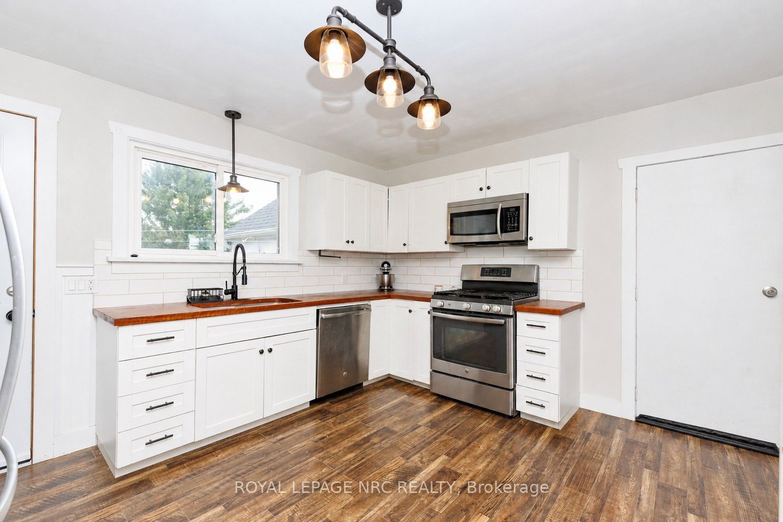 42846 3 Highway Property Photo 15