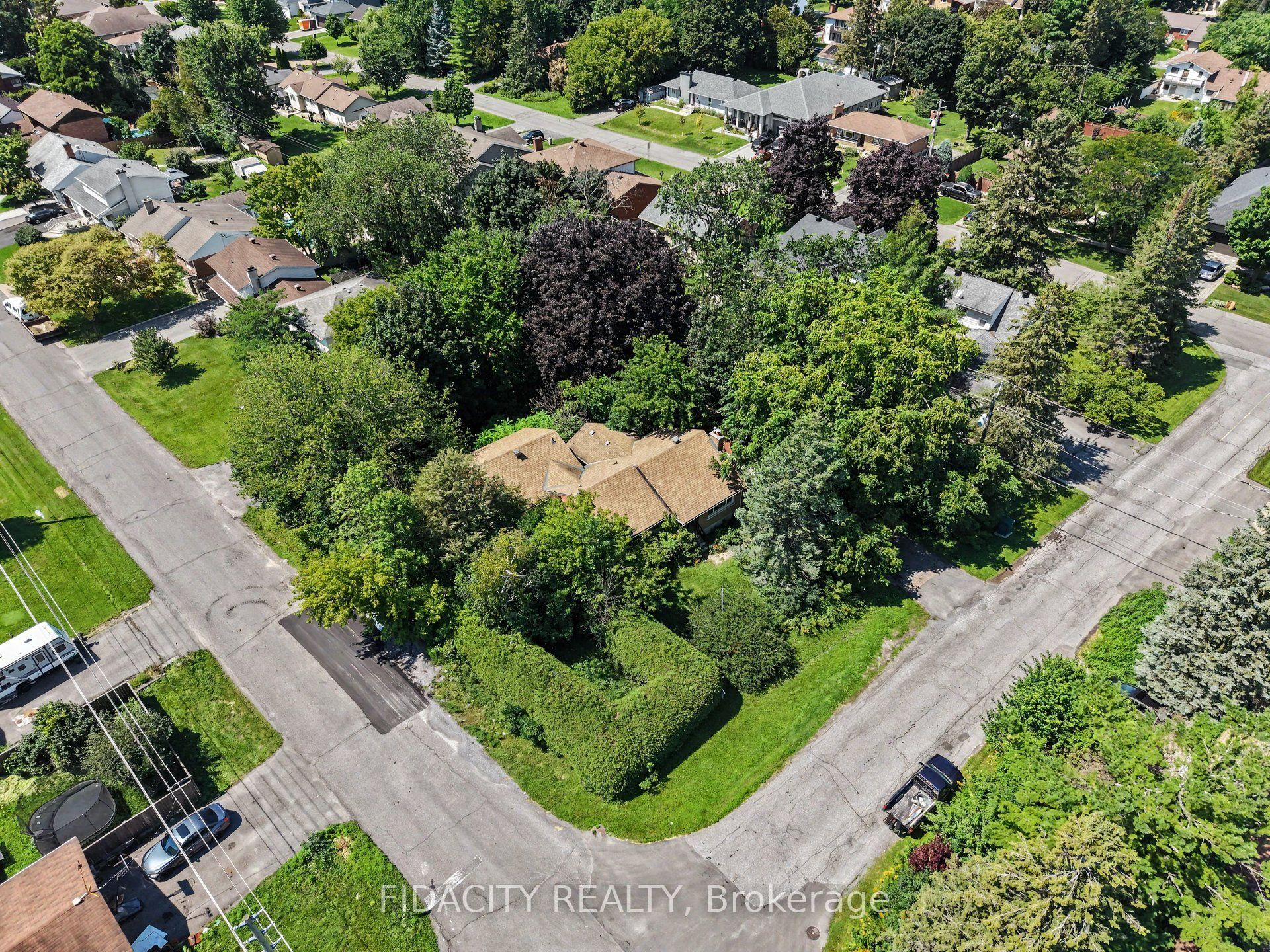 6 Malcolm Place Property Photo 1
