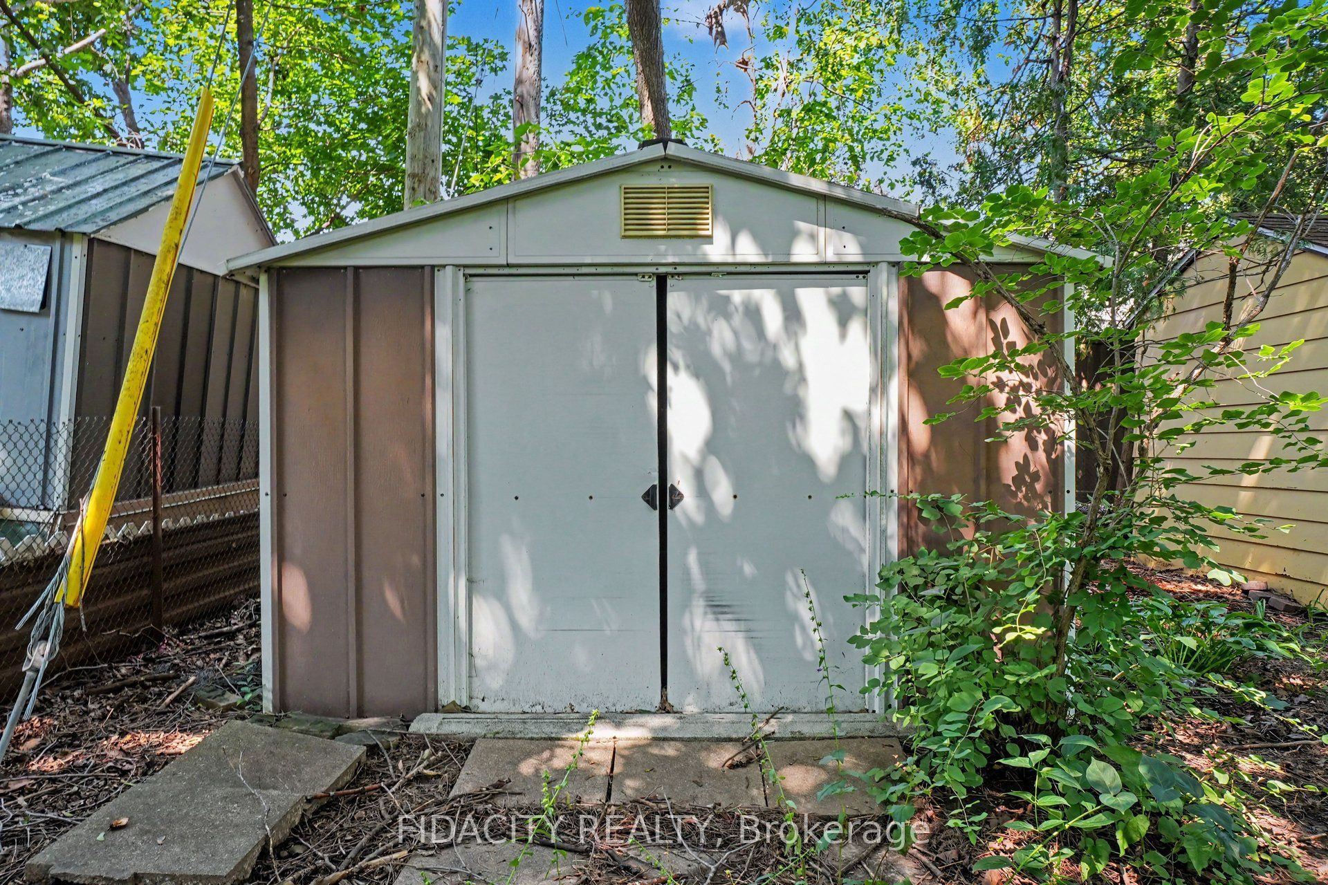 6 Malcolm Place Property Photo 6