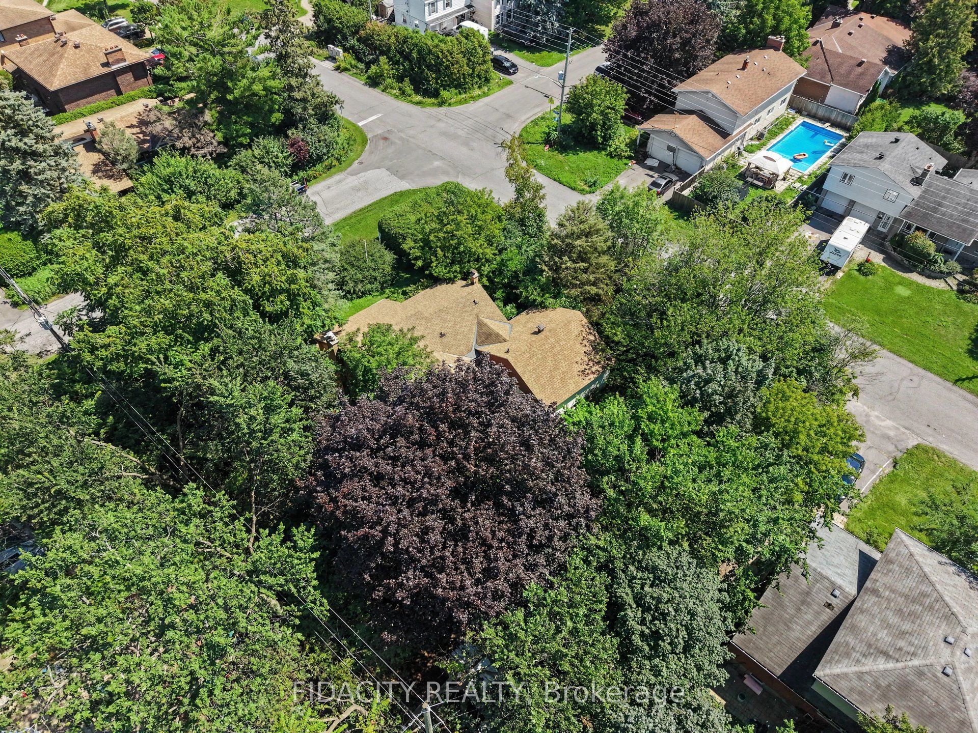 6 Malcolm Place Property Photo 13