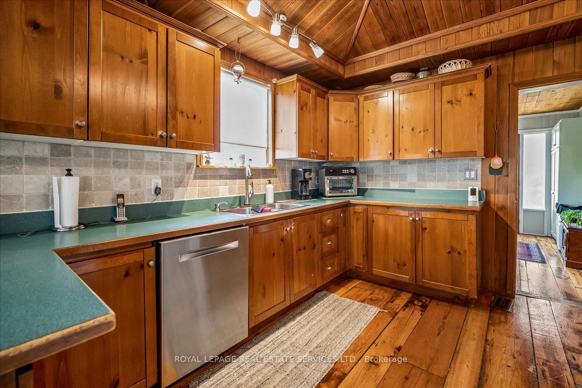 2 14th Street Property Photo 15