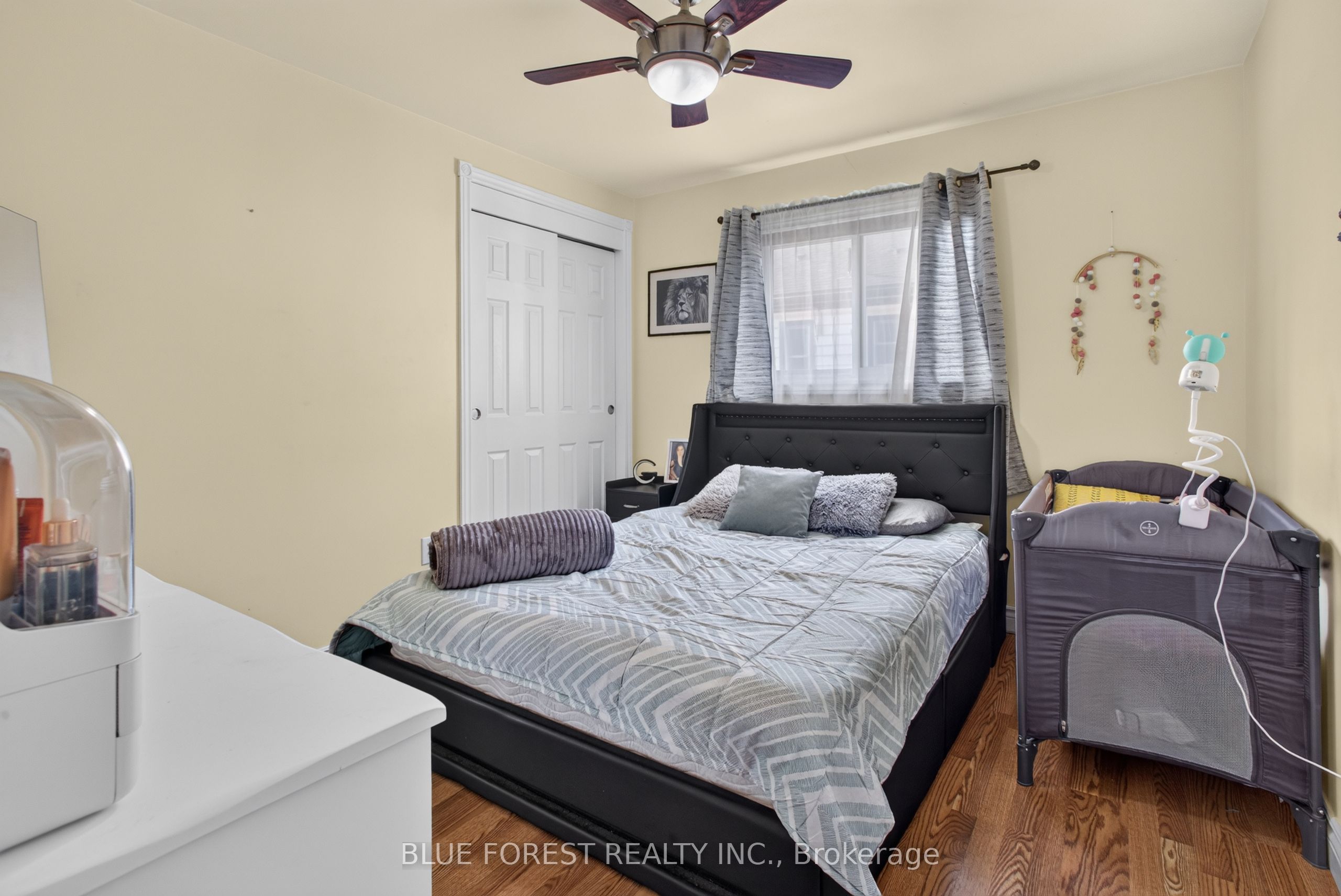 140 Highbury Avenue N Property Photo 6