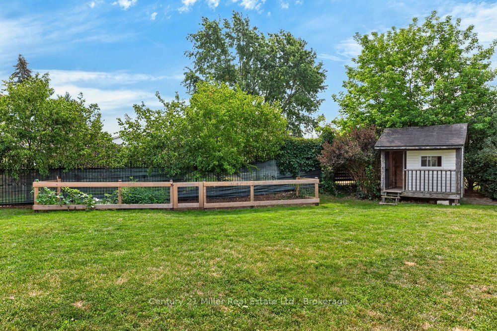 85 Waterford Drive Property Photo 41