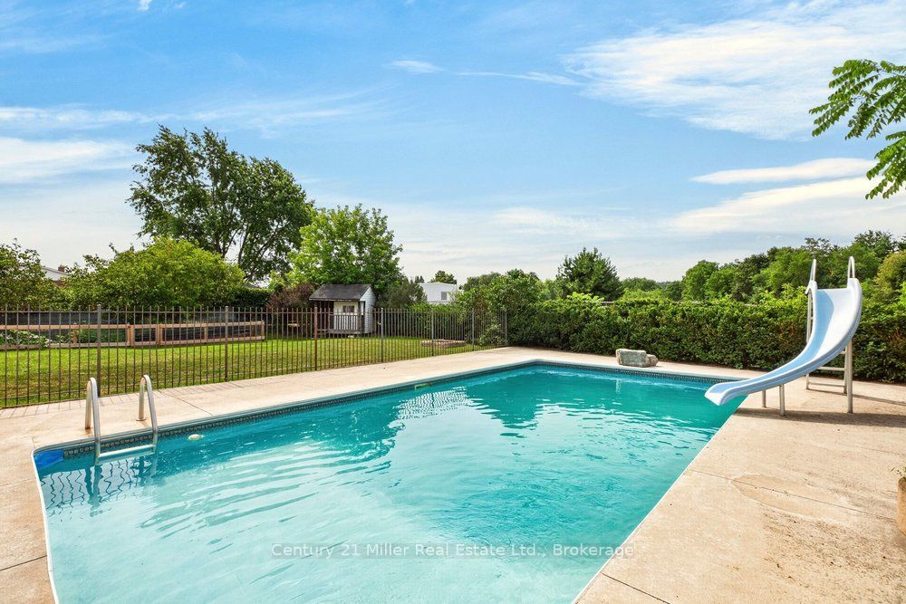 85 Waterford Drive Property Photo 43