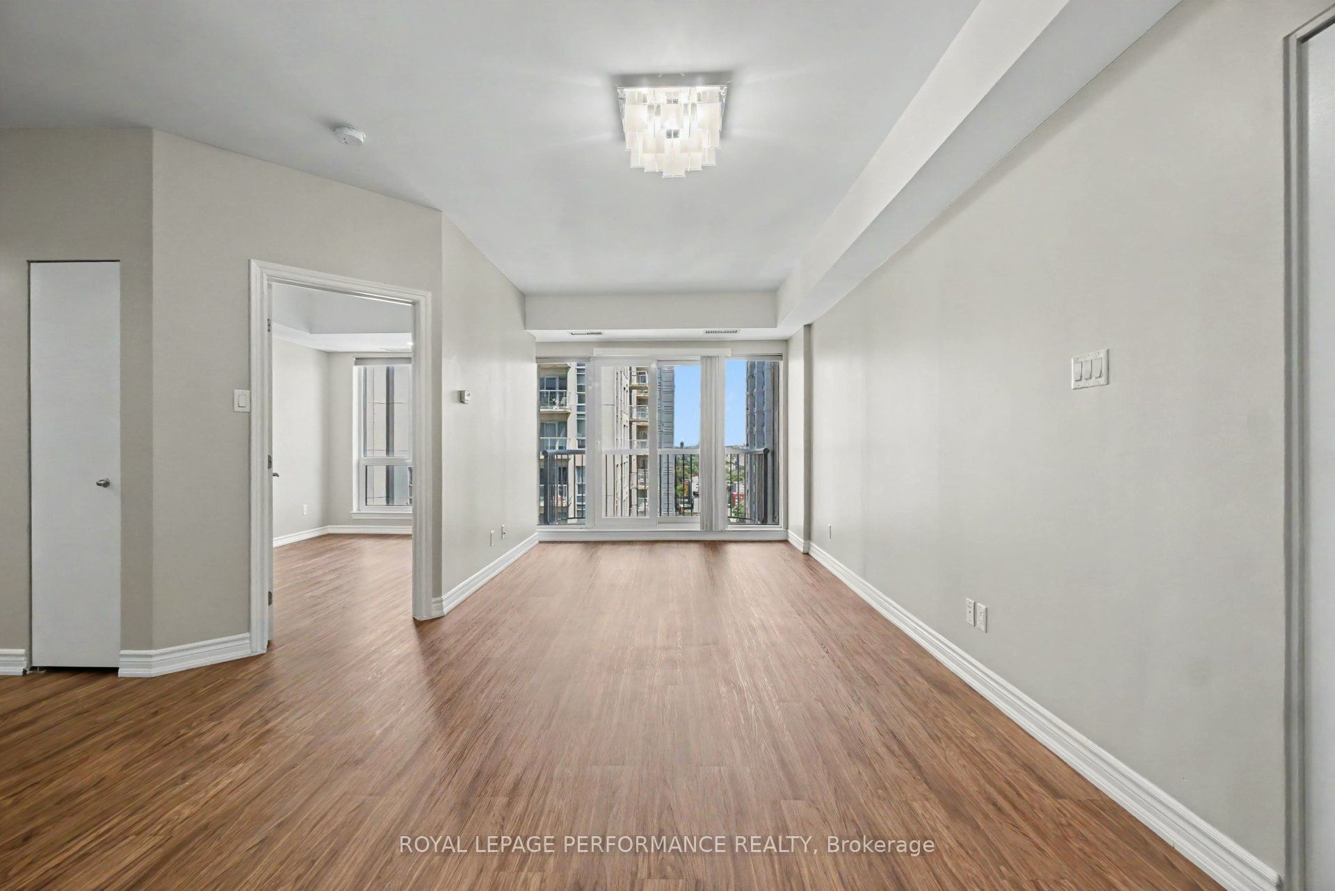 234 Rideau Street 2205 Property Photo 9