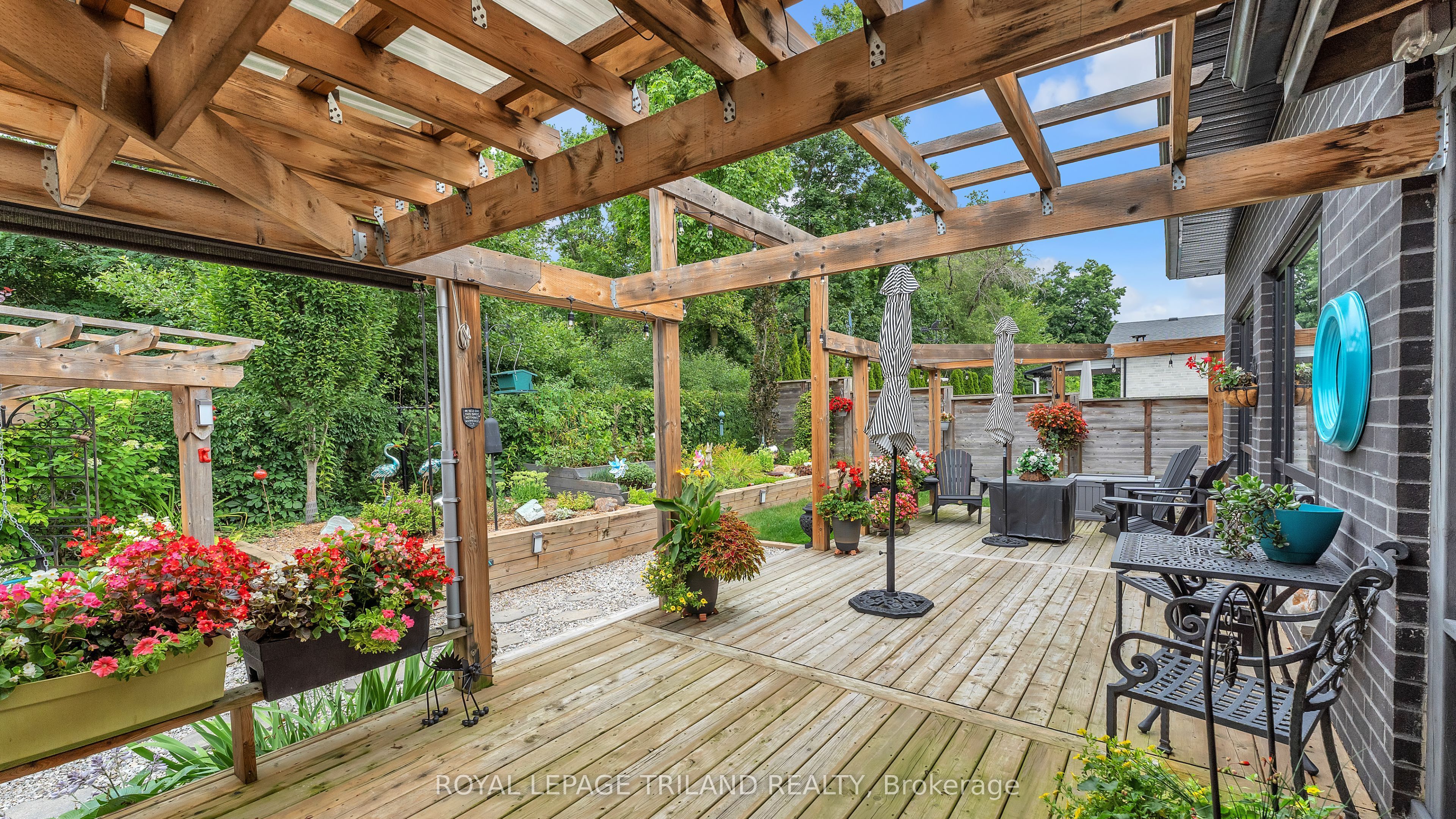 2400 Red Thorne Avenue Property Photo 34