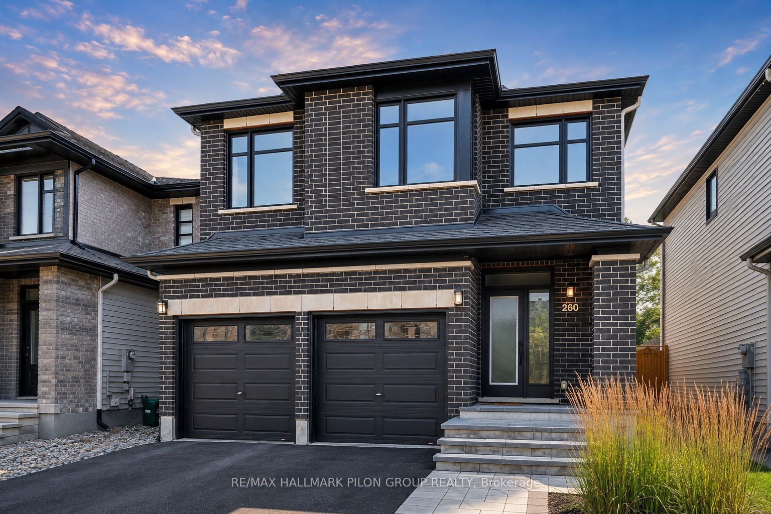 260 Shinleaf Crescent Property Photo 1