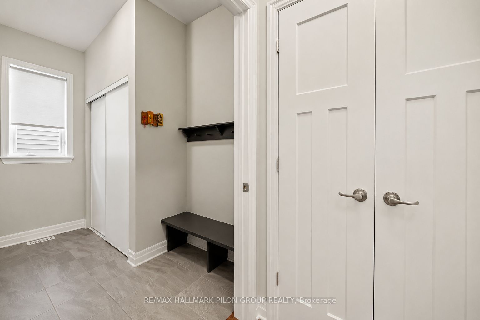 260 Shinleaf Crescent Property Photo 13