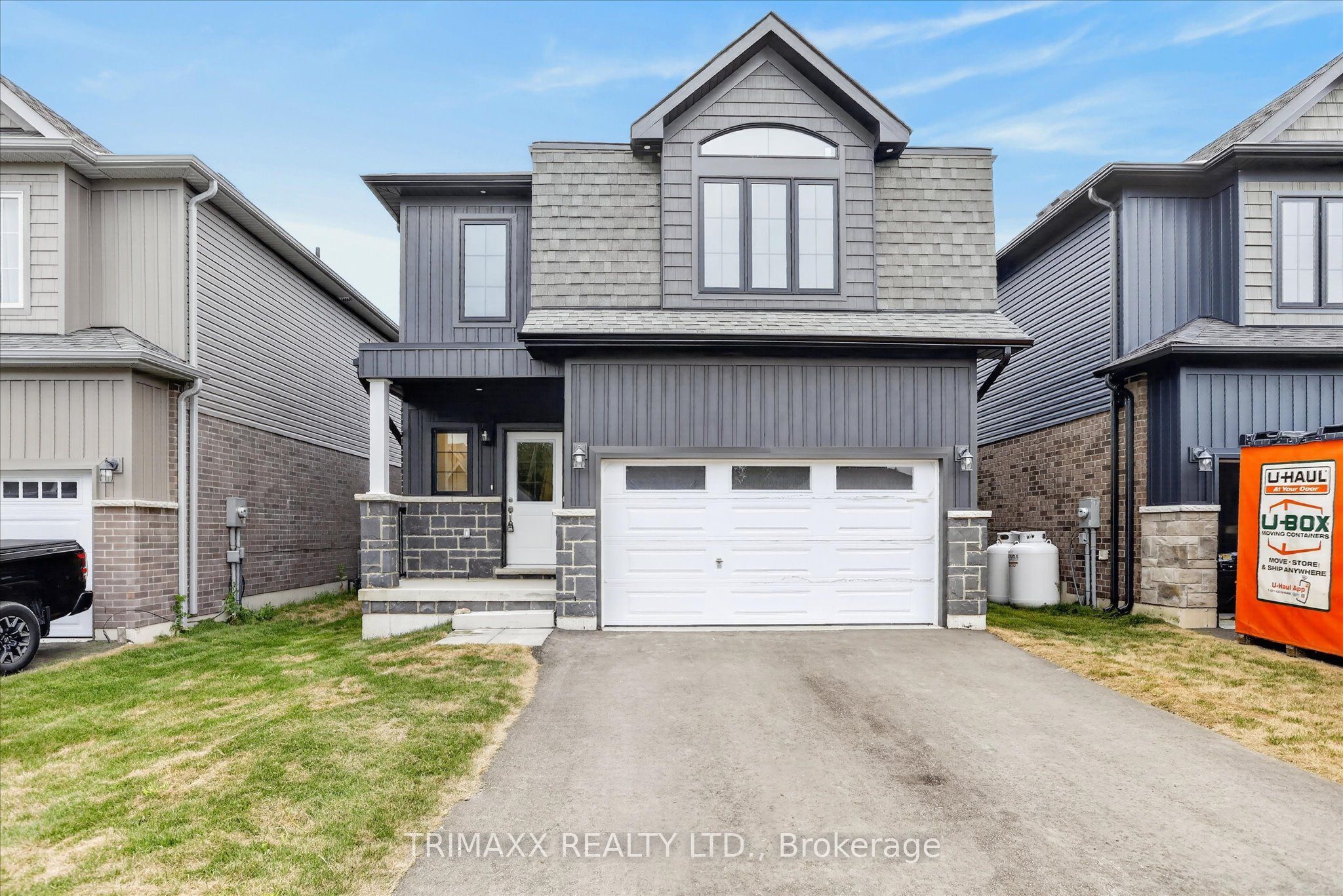 56 Hillcroft Way Property Photo 2
