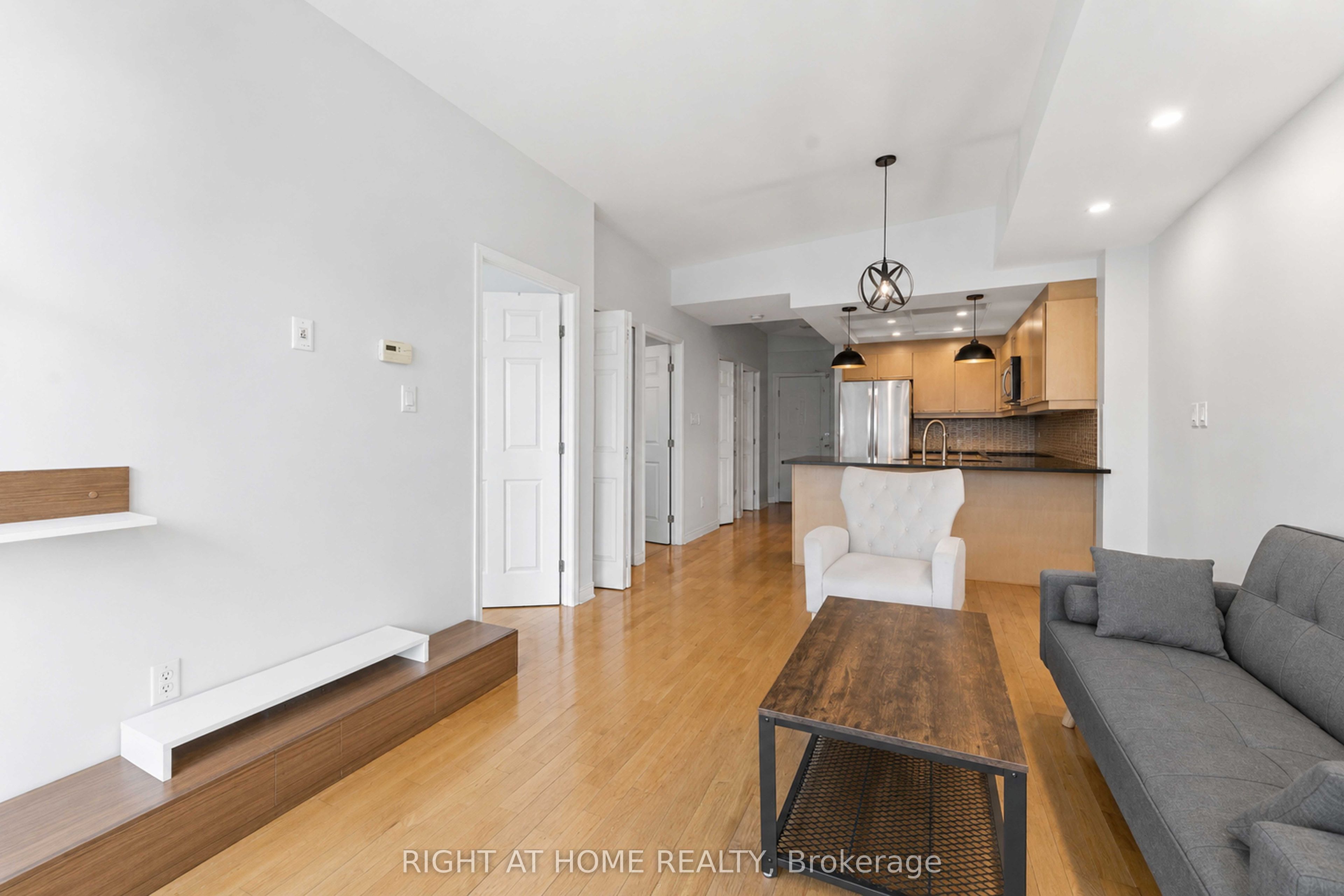 134 York Street 1009 Property Photo 10