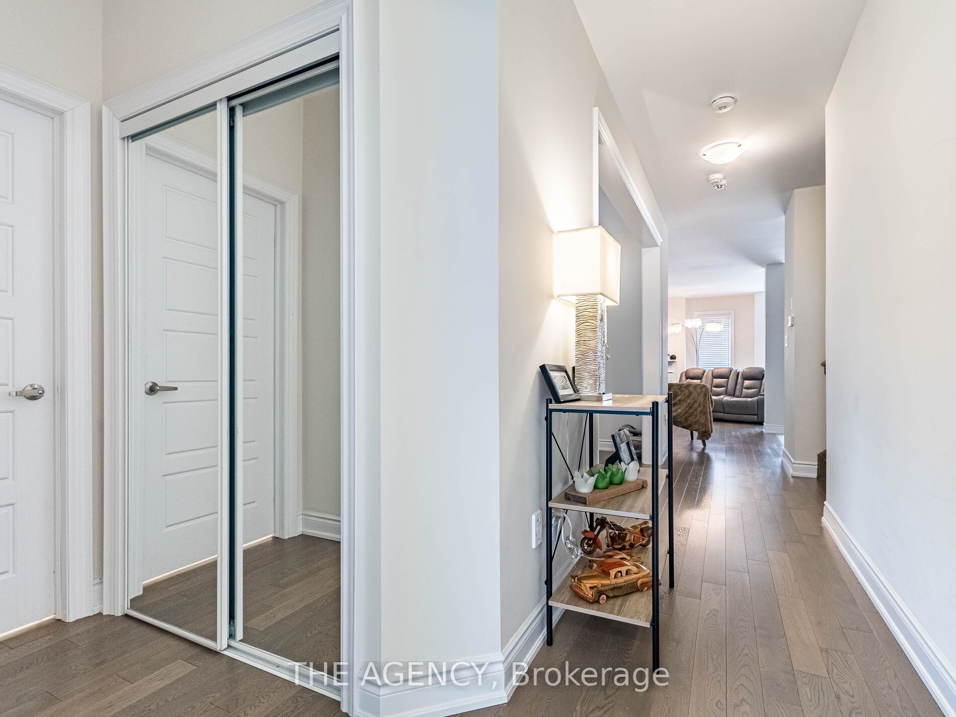 8779 Chickory Trail Property Photo 4
