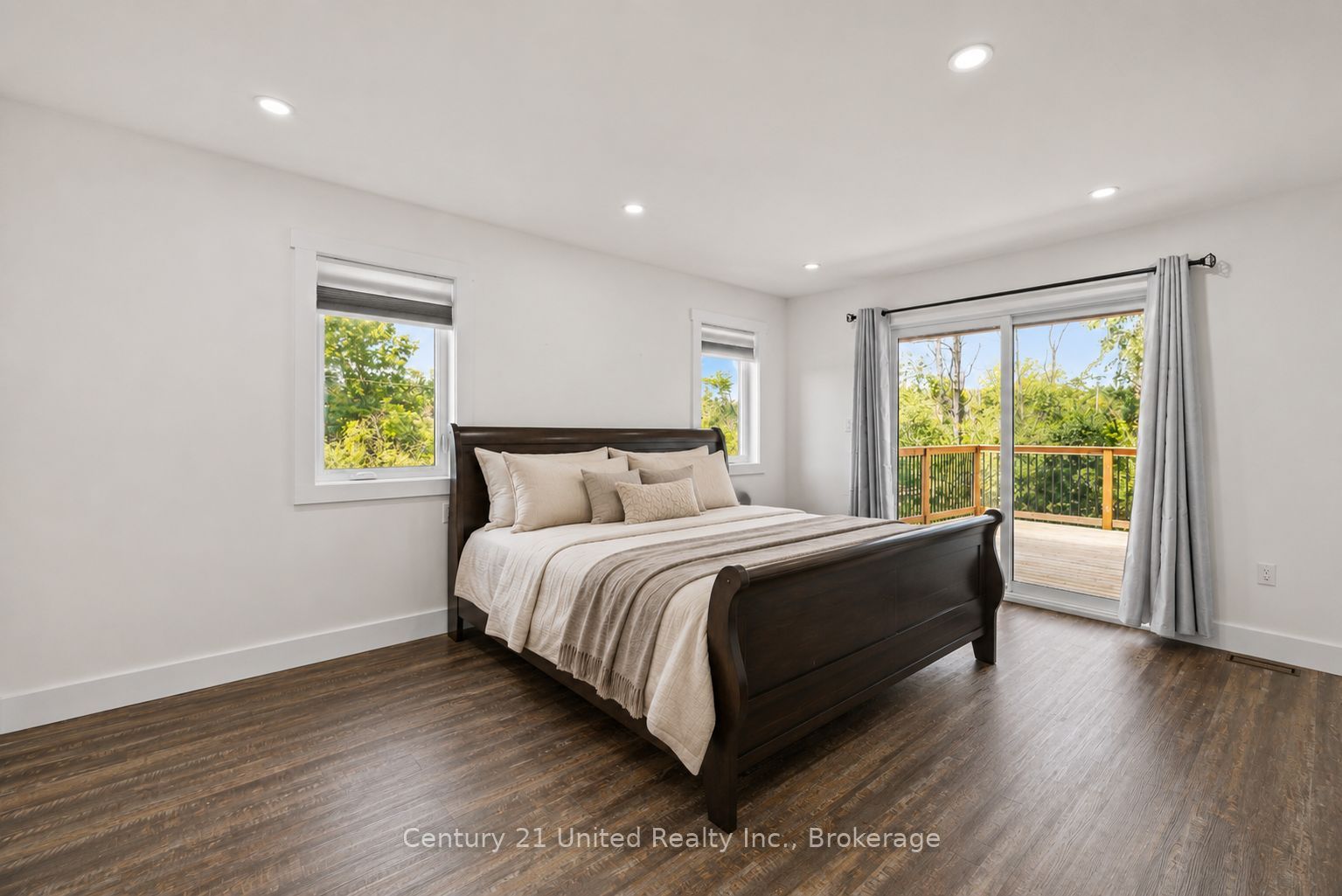 27 Awbrie Lane Property Photo 19