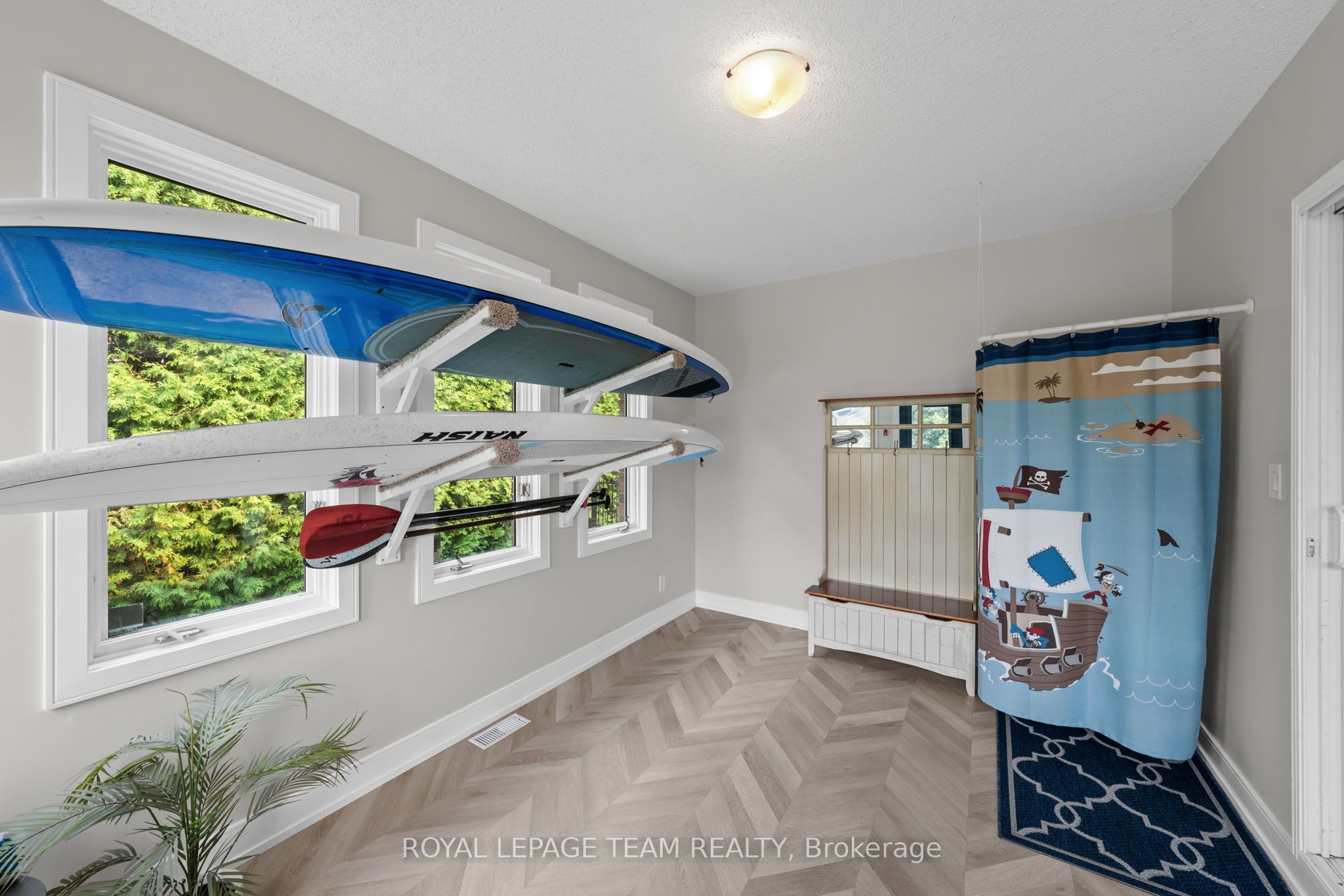 1095 Bravar Drive Property Photo 17