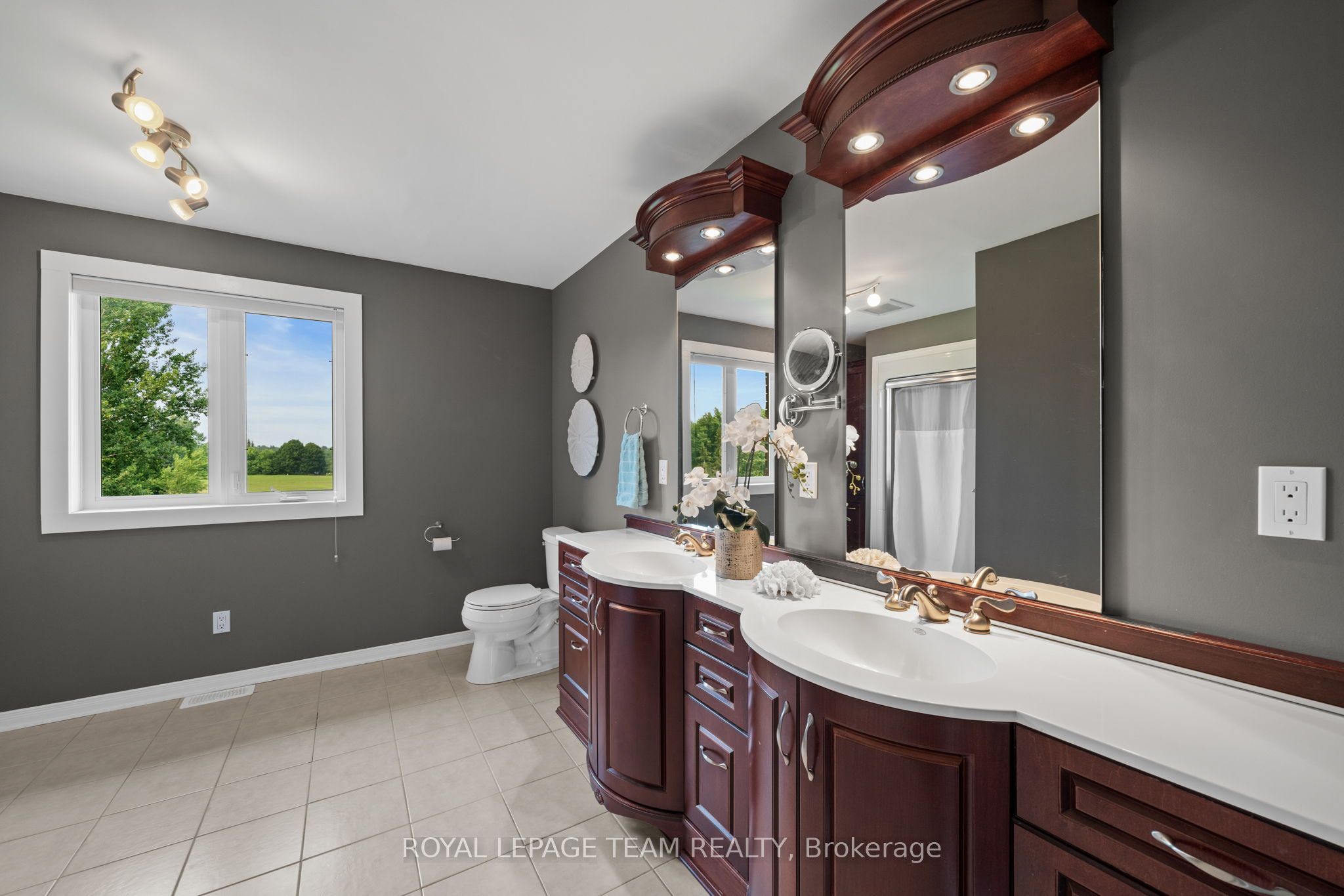 1095 Bravar Drive Property Photo 25