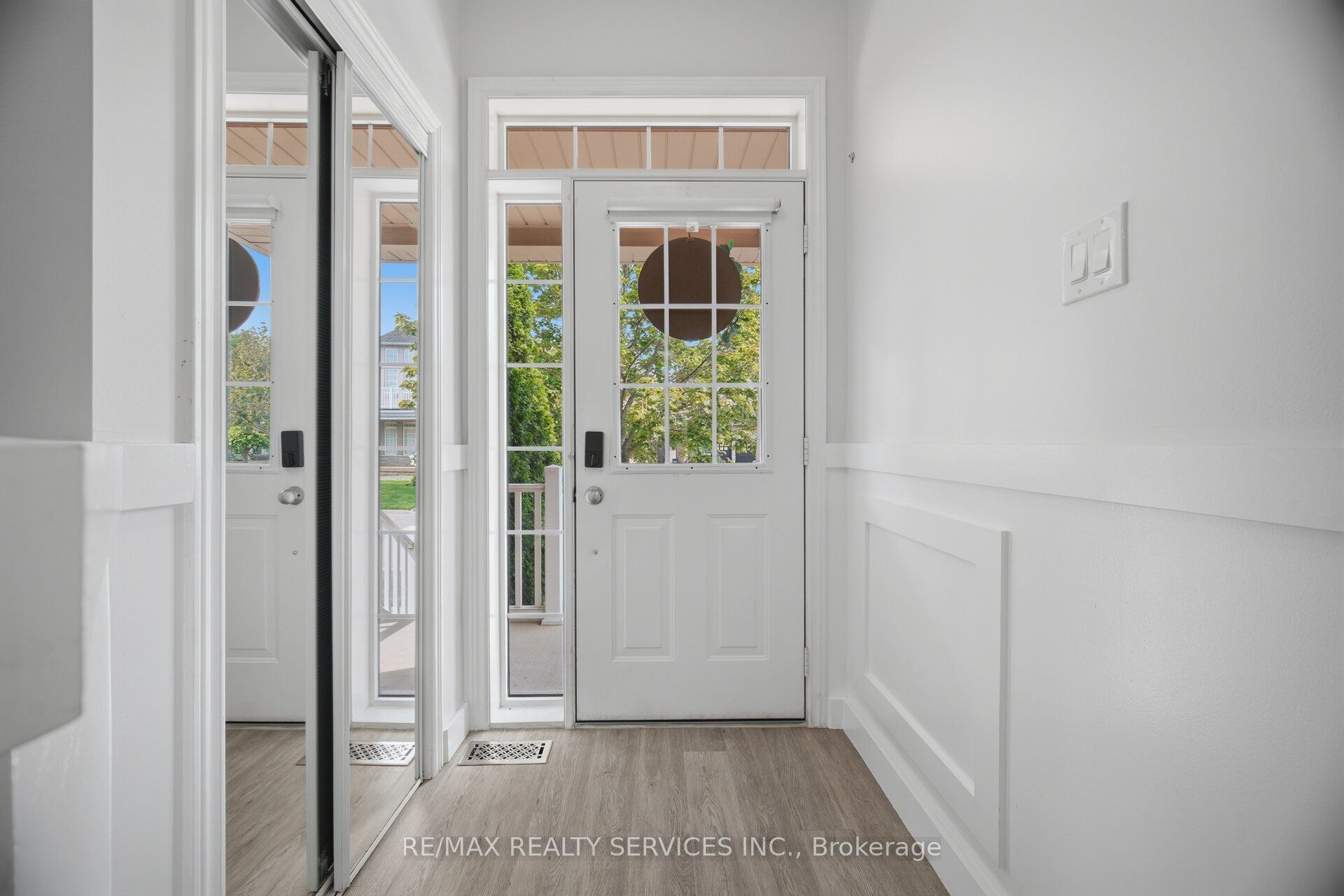 5 Westhampton Way Property Photo 8