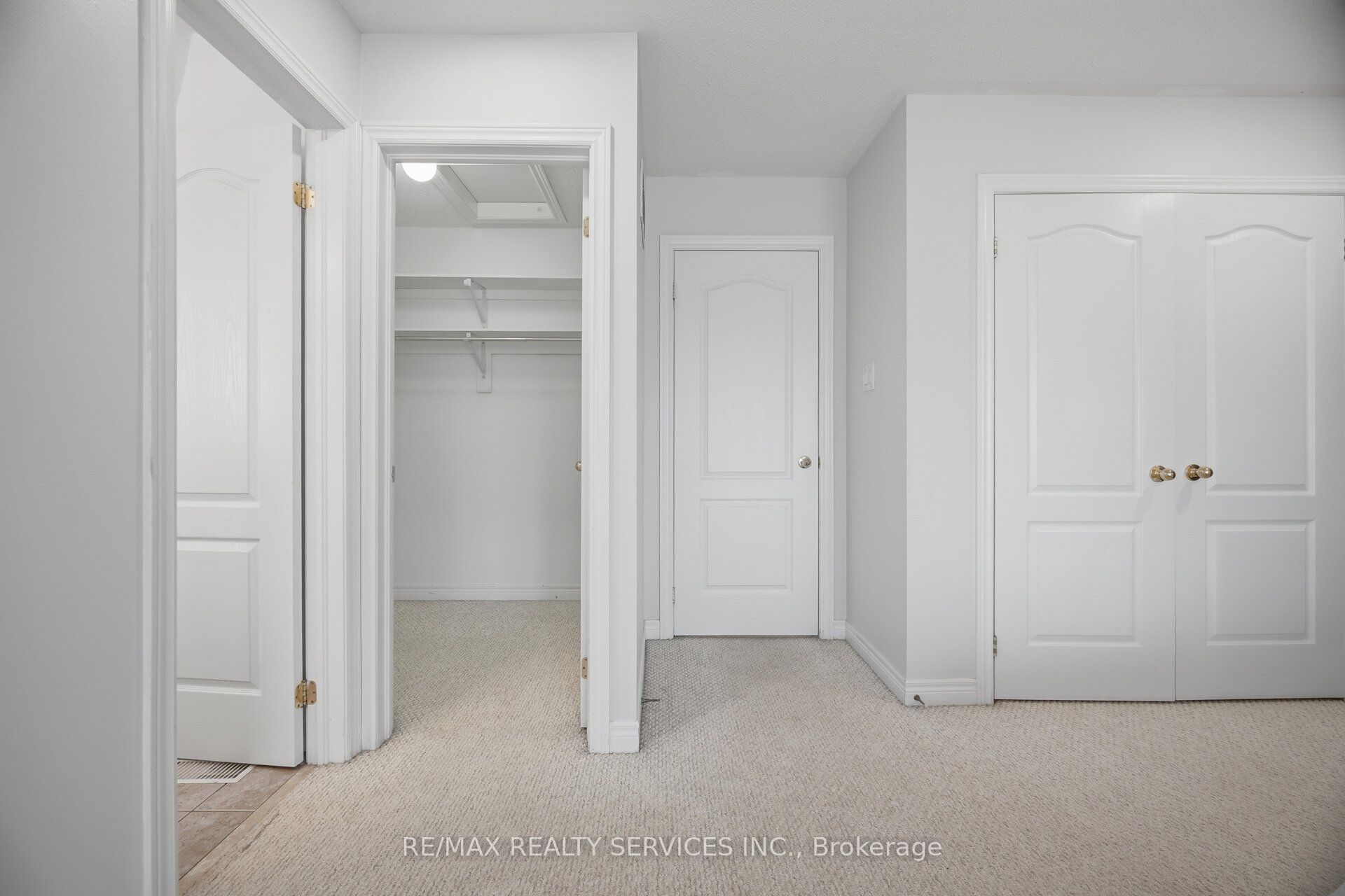 5 Westhampton Way Property Photo 29