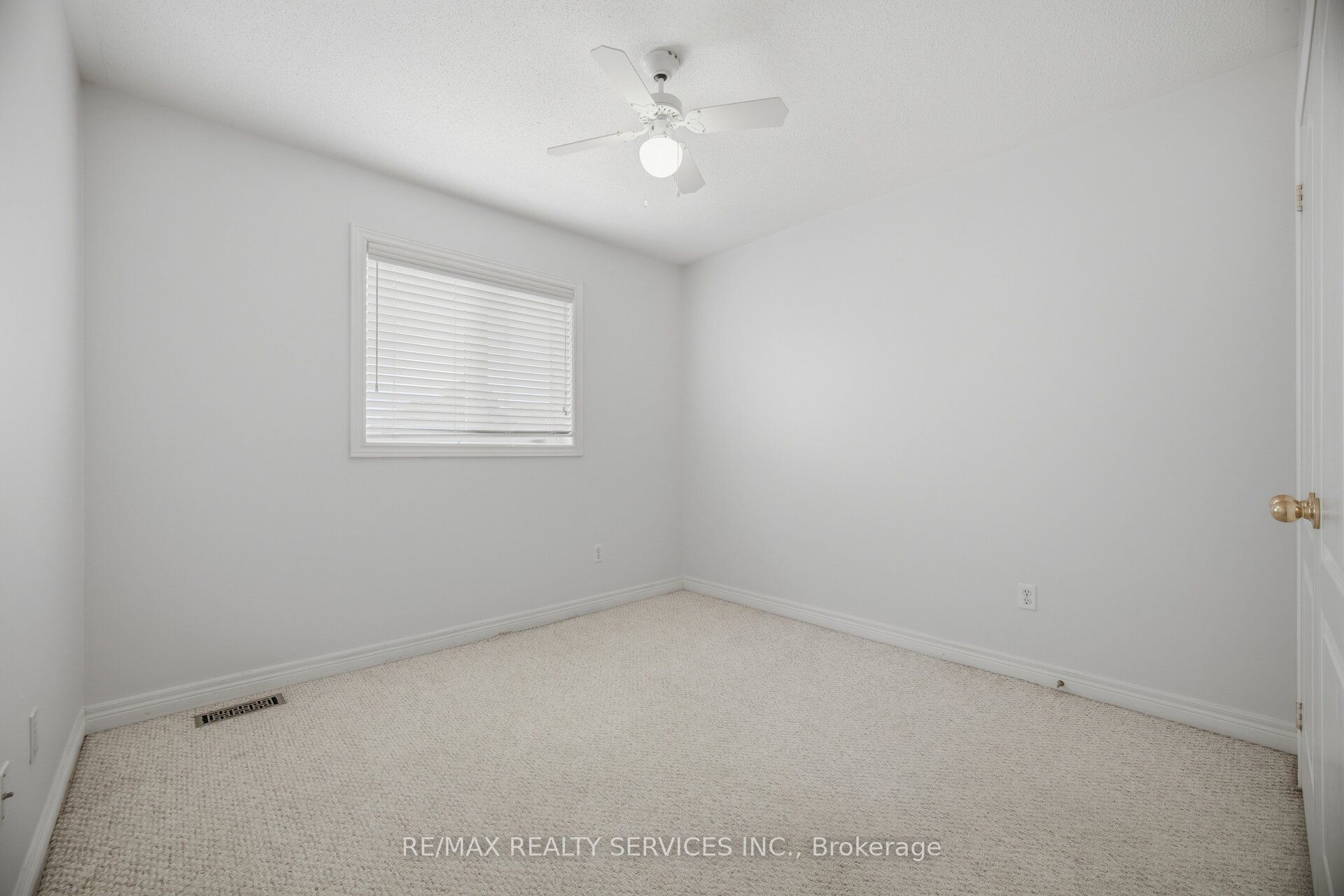 5 Westhampton Way Property Photo 31