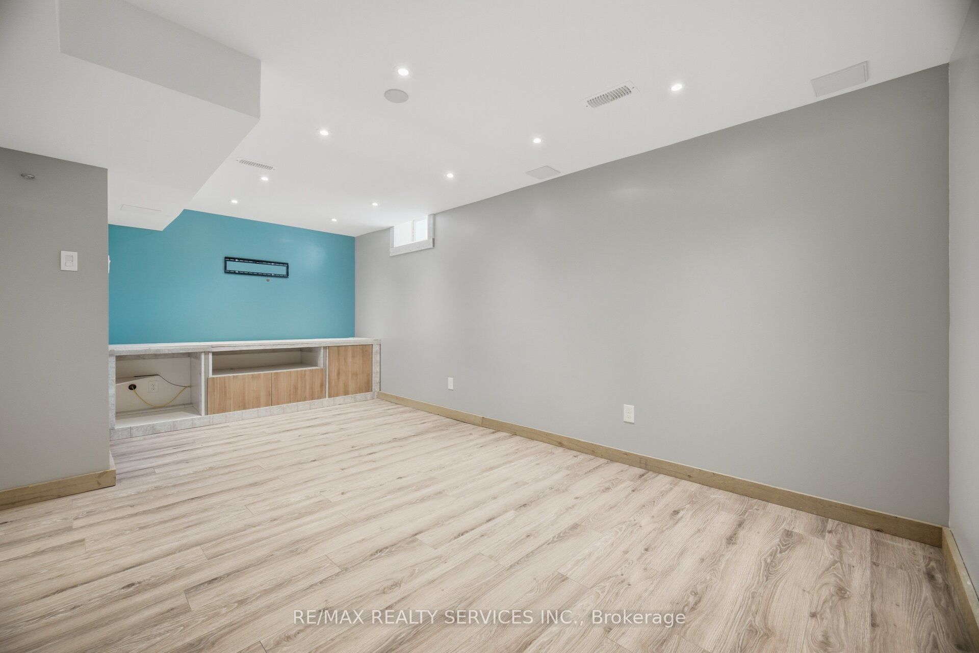 5 Westhampton Way Property Photo 42