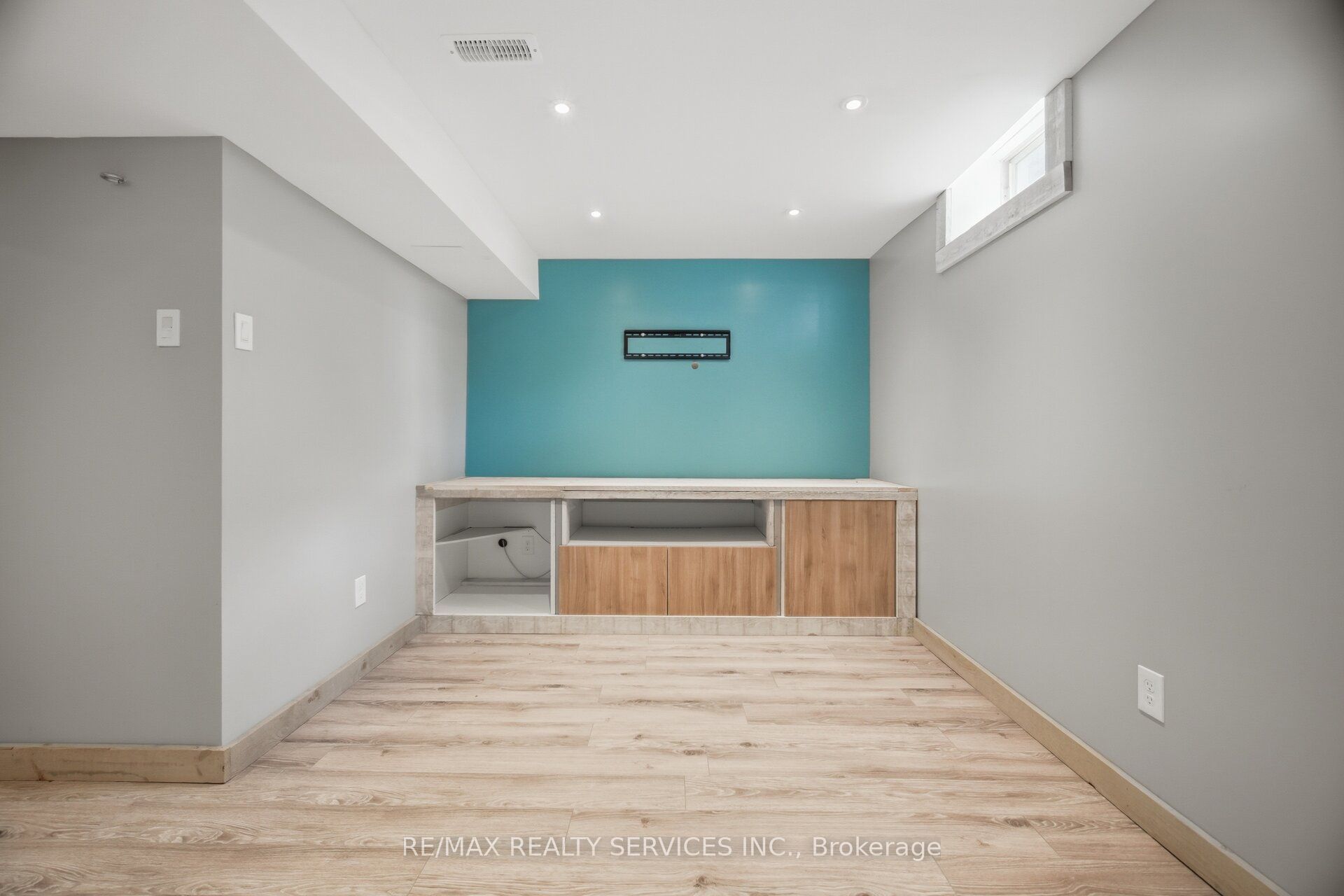 5 Westhampton Way Property Photo 43