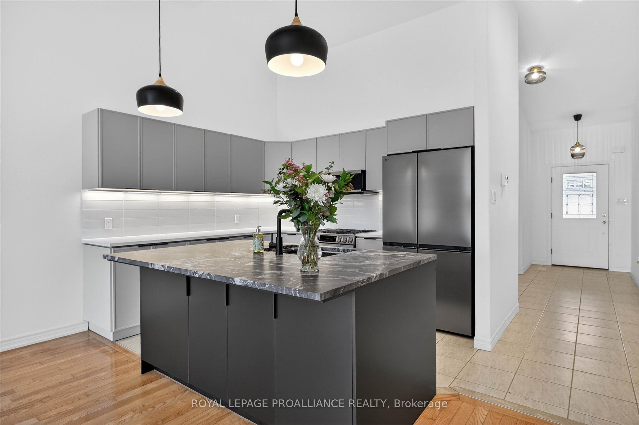138 Village Crescent Property Photo 7