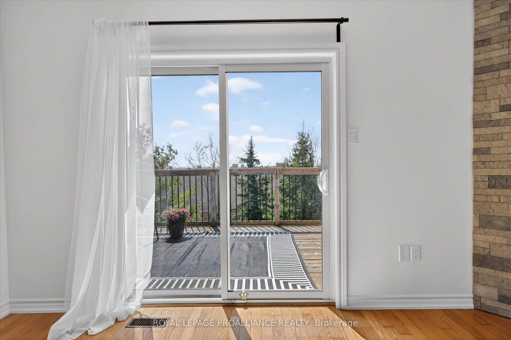 138 Village Crescent Property Photo 15