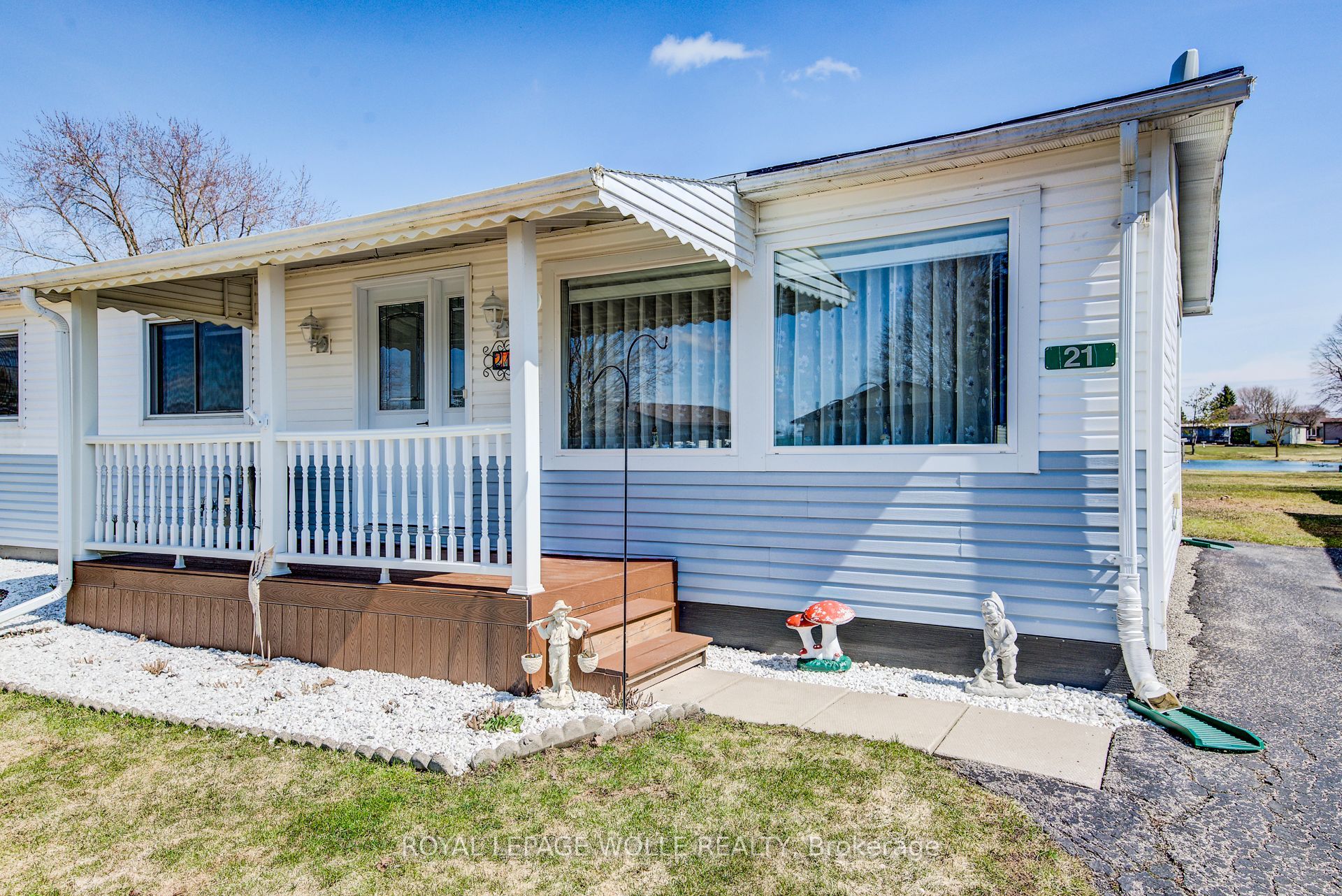 21 Fairview Crescent Property Photo 4