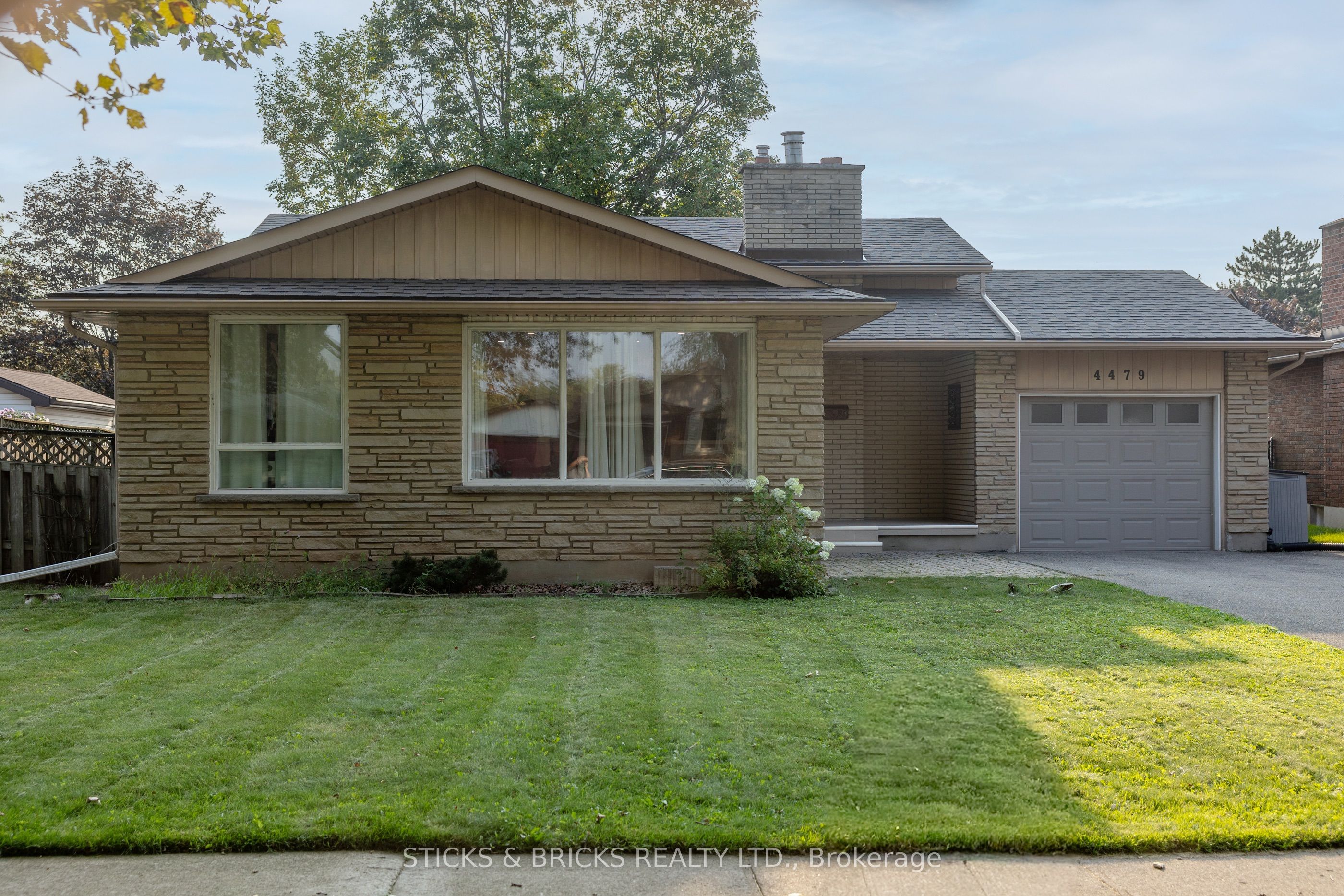 4479 Mitchell Avenue Property Photo 1