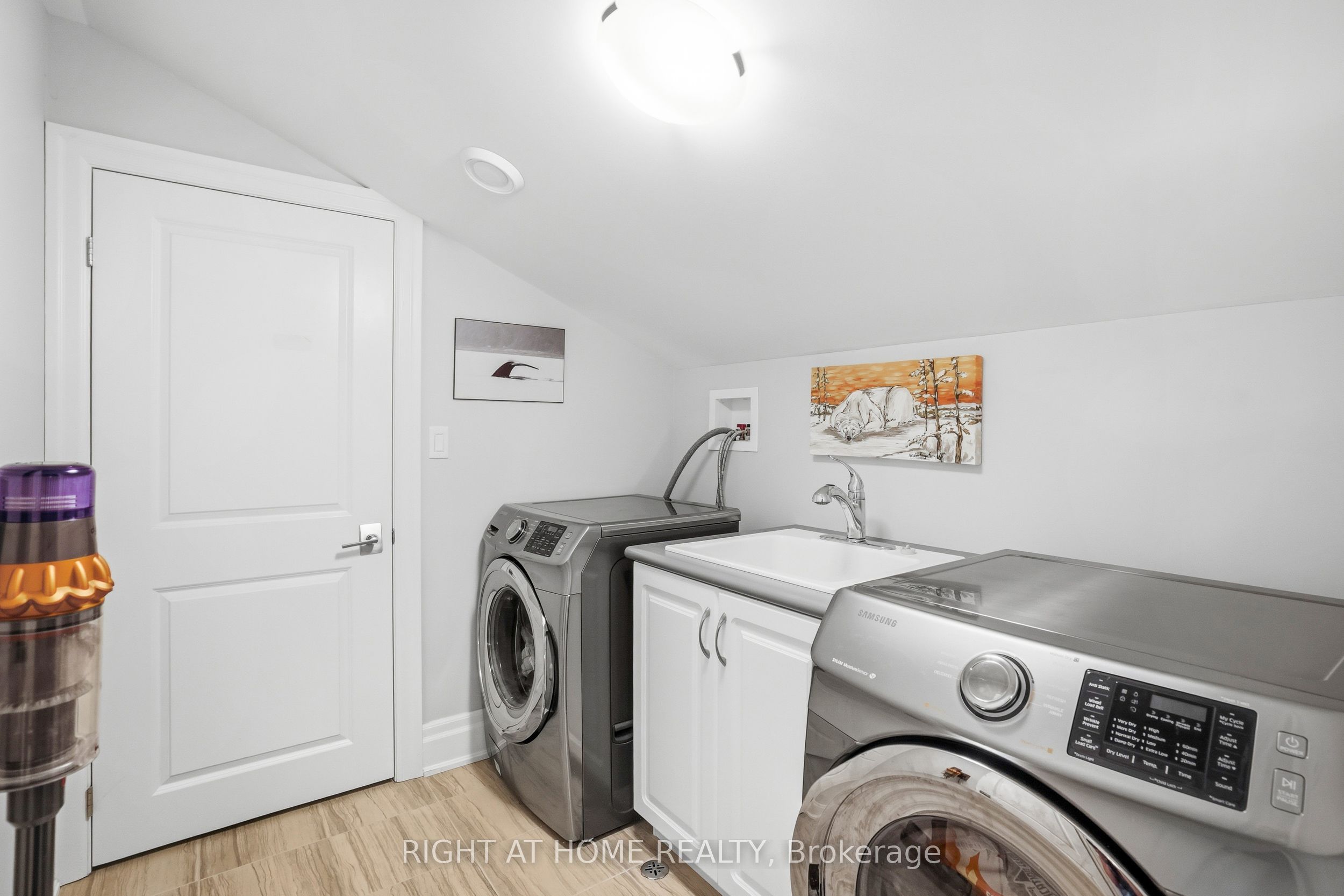 14 Aberdeen Lane S Property Photo 29