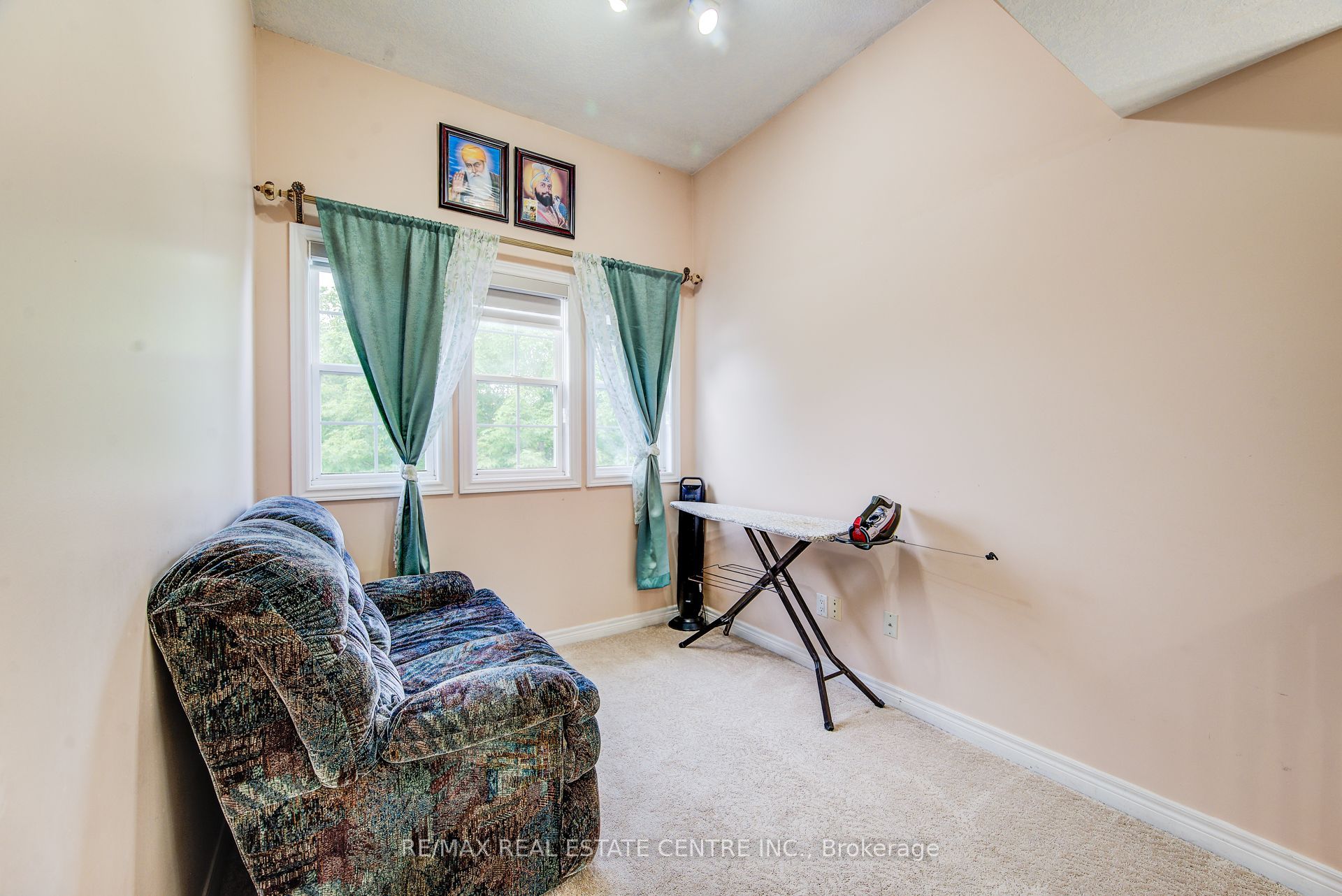 16 Paulstown Crescent Property Photo 27