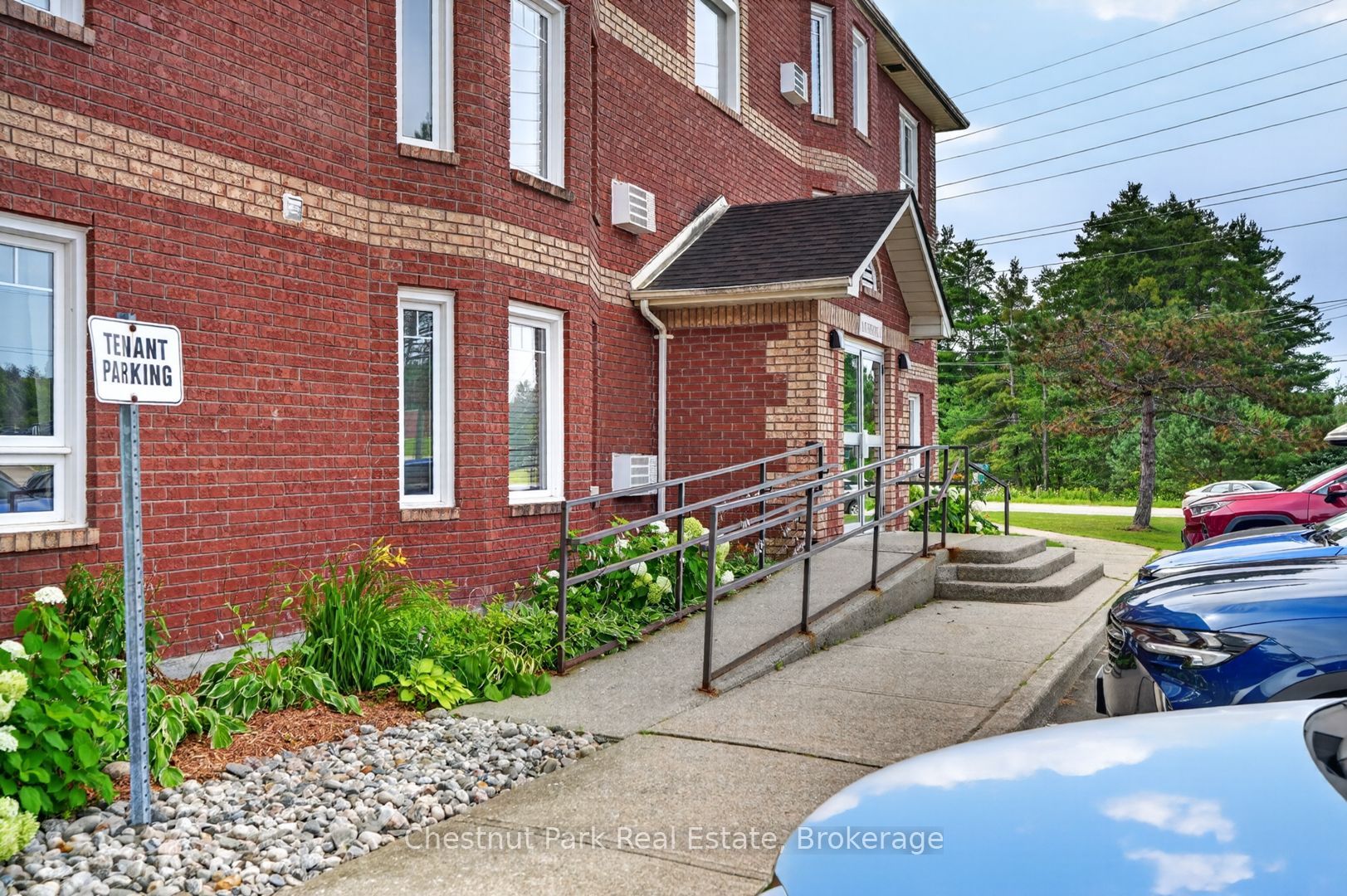 661 Cedar Lane 202c Property Photo 4