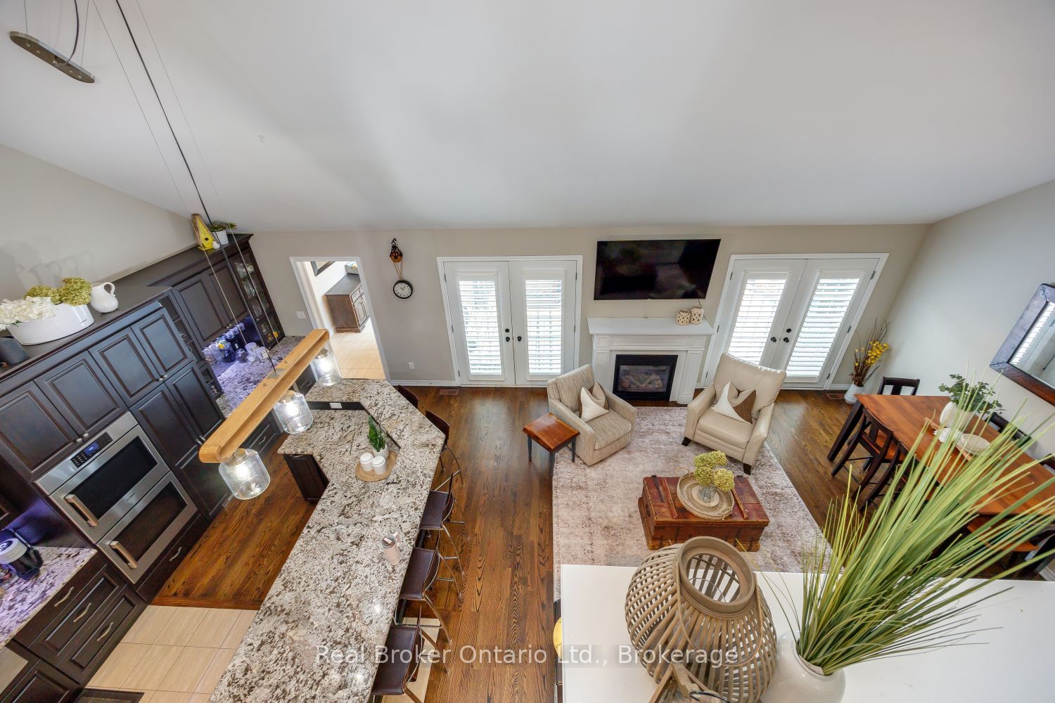 11 Greenaway Circle Property Photo 17