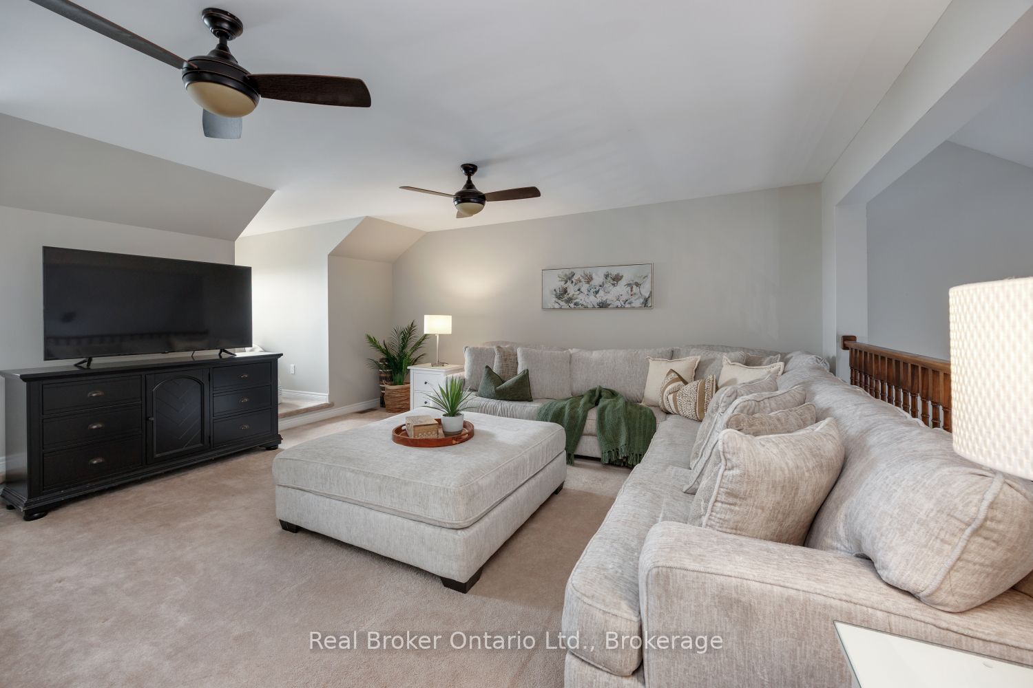 11 Greenaway Circle Property Photo 20