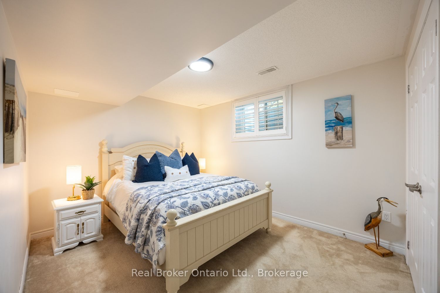 11 Greenaway Circle Property Photo 27