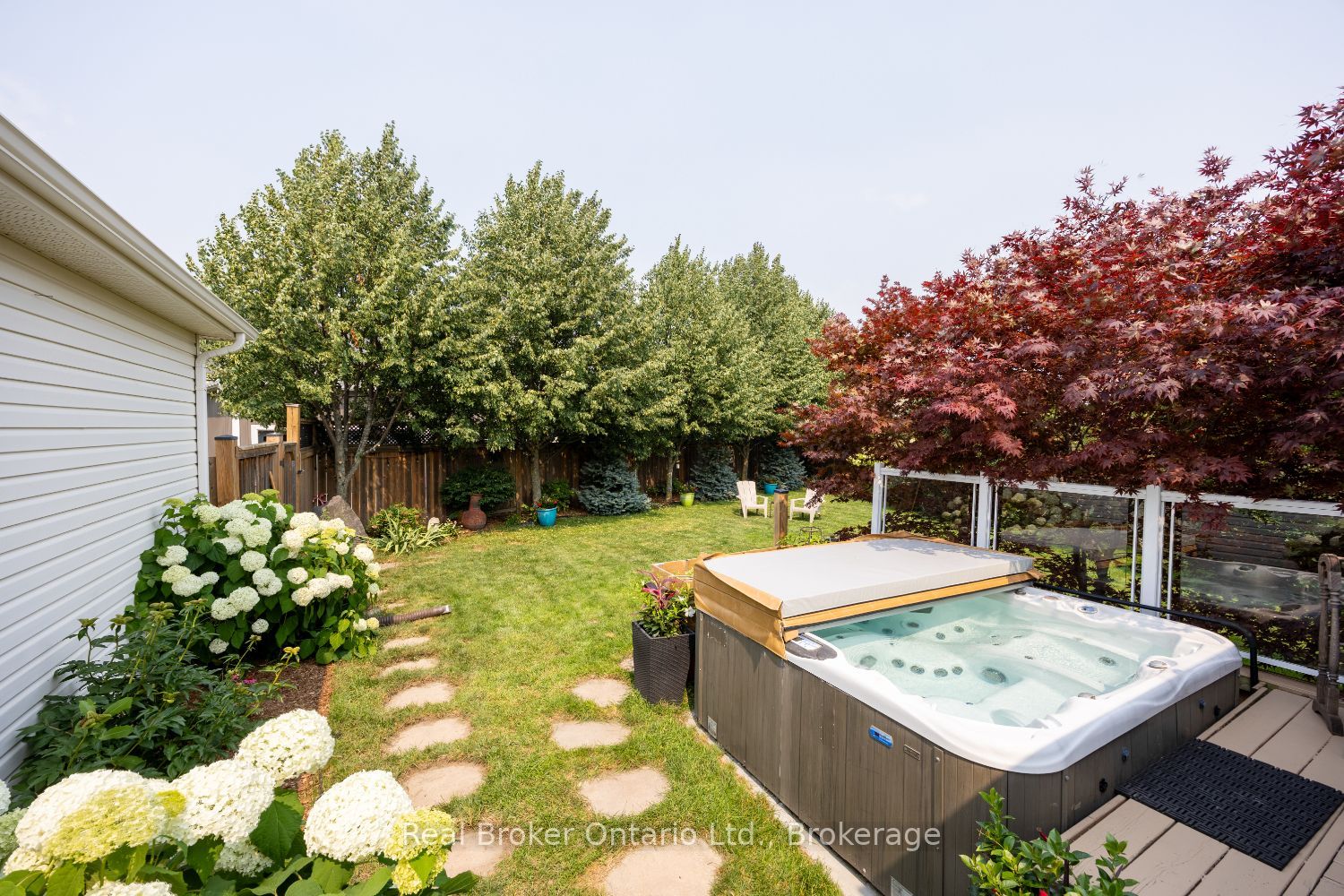 11 Greenaway Circle Property Photo 41