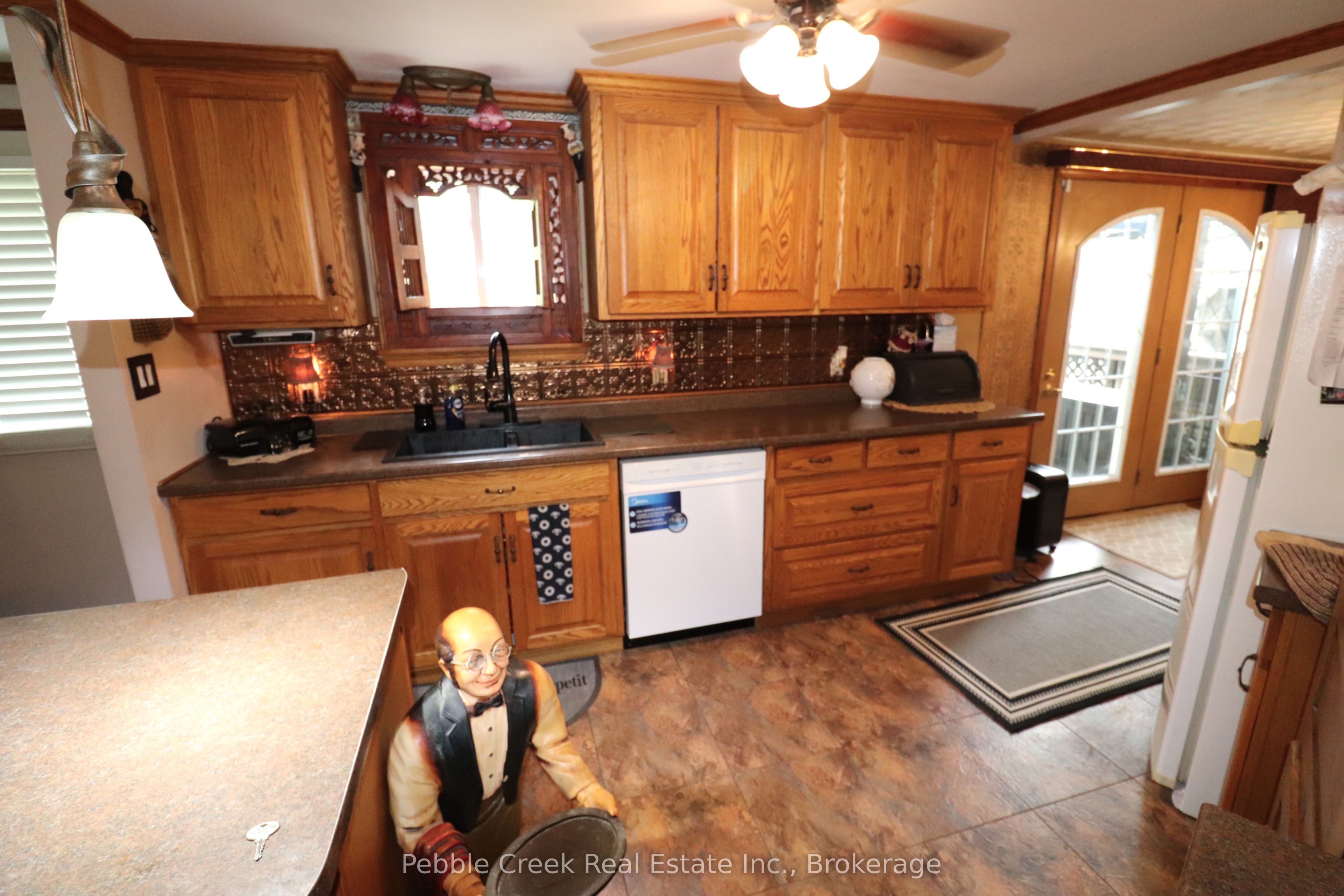 6 Garden Road Property Photo 9