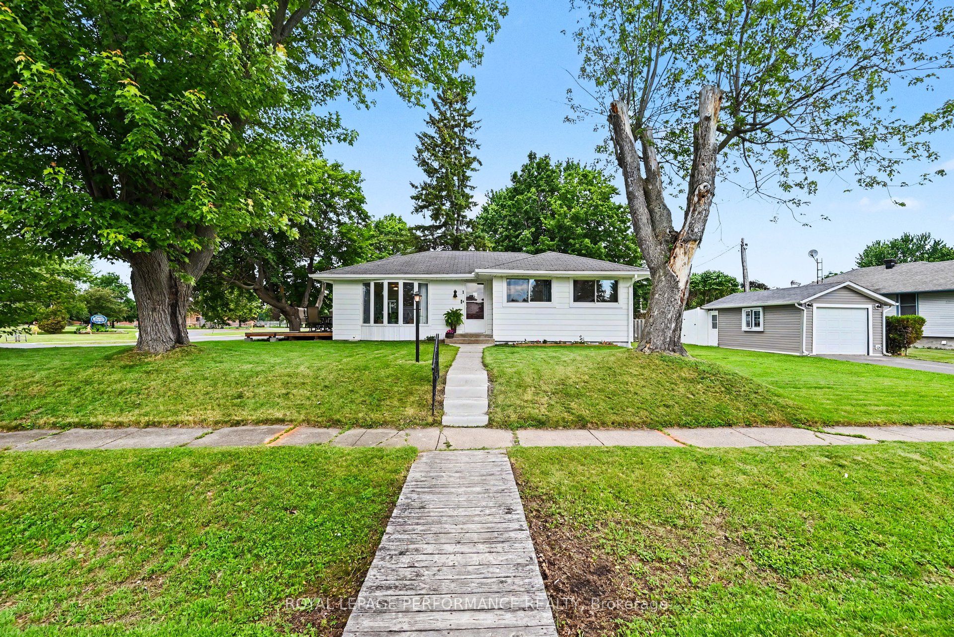 1 Adam Dixon Avenue Property Photo 2