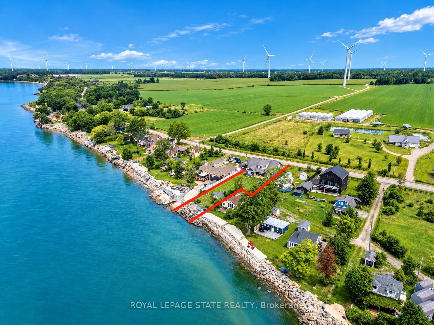 3176 Lakeshore Road Property Photo 3