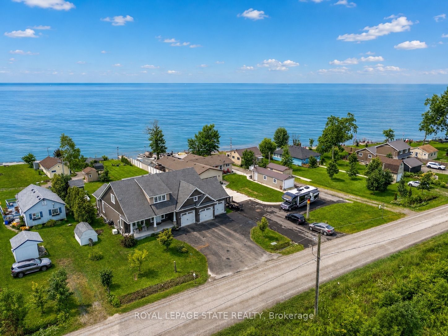 3176 Lakeshore Road Property Photo 8