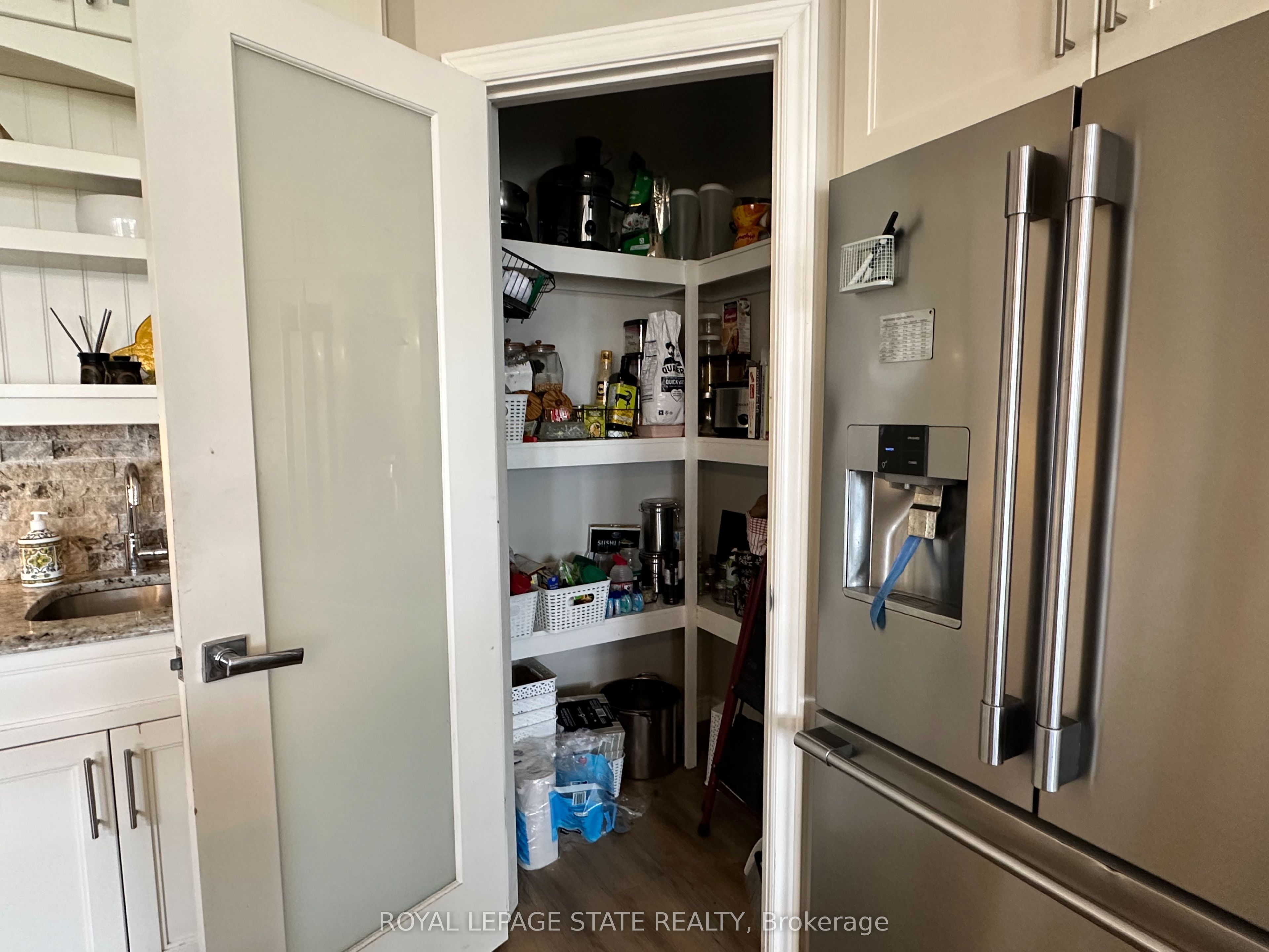 3176 Lakeshore Road Property Photo 20