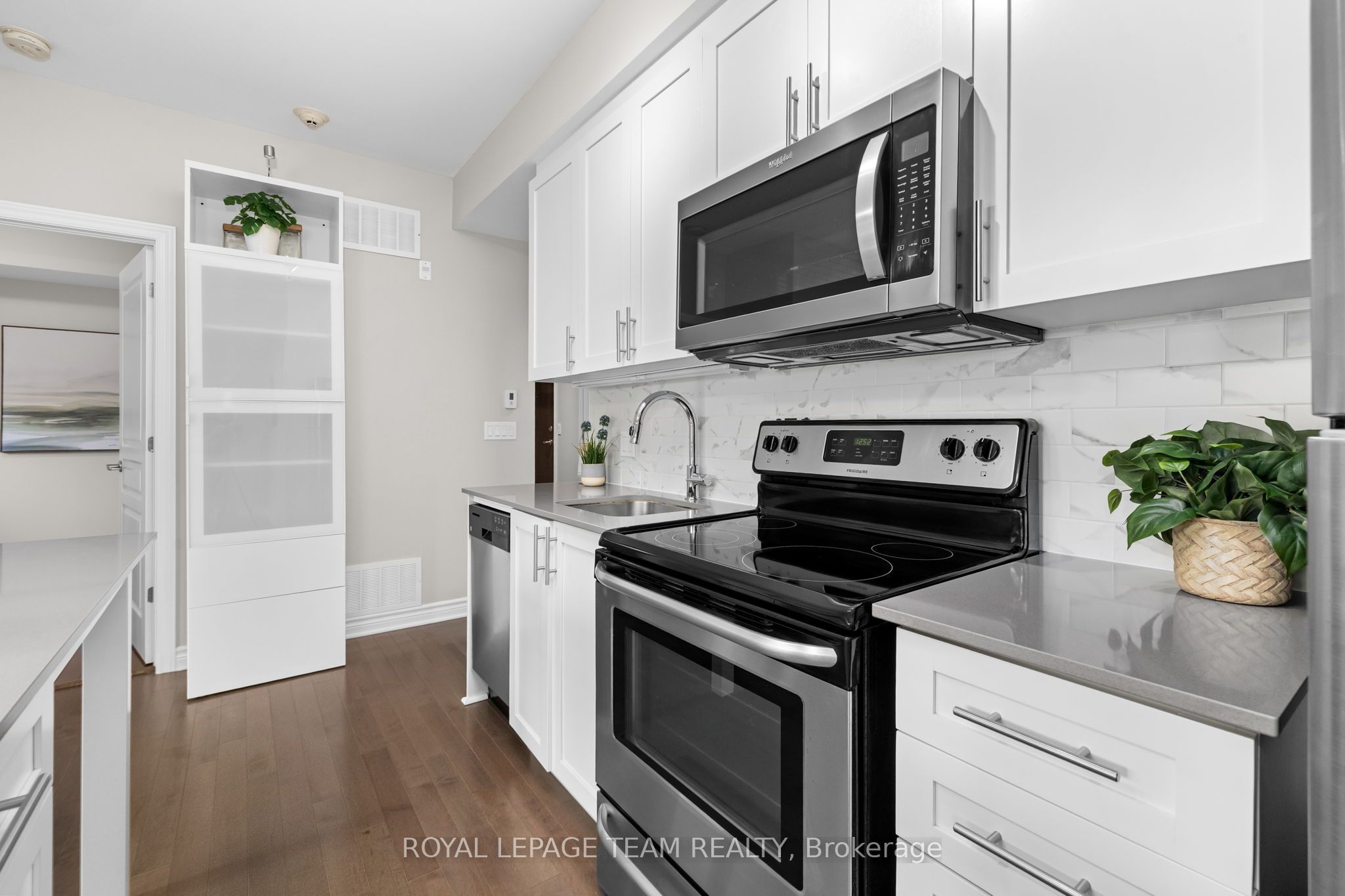 655 Beauparc Private 104 Property Photo 15