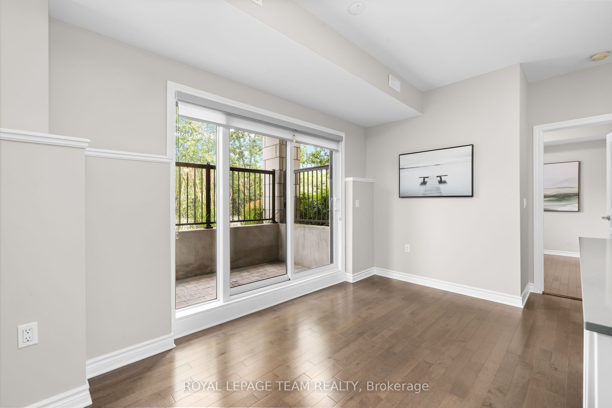 655 Beauparc Private 104 Property Photo 28