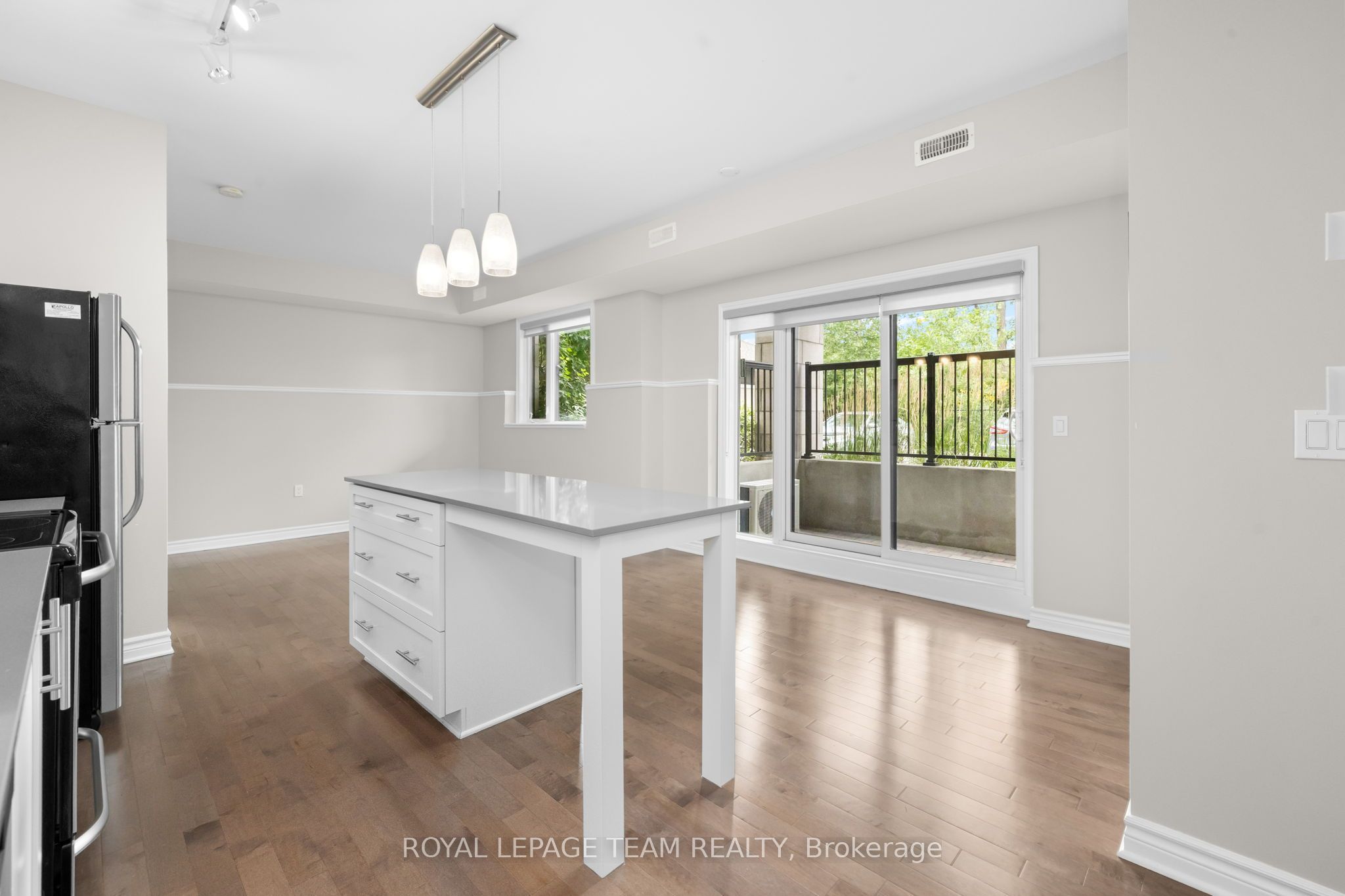 655 Beauparc Private 104 Property Photo 30