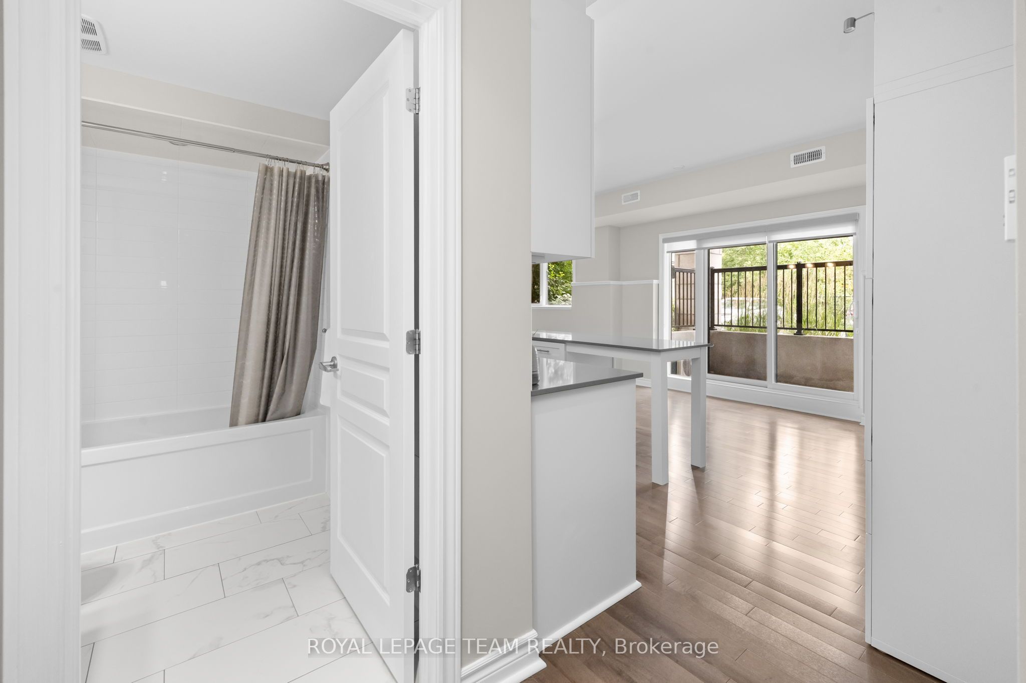 655 Beauparc Private 104 Property Photo 31