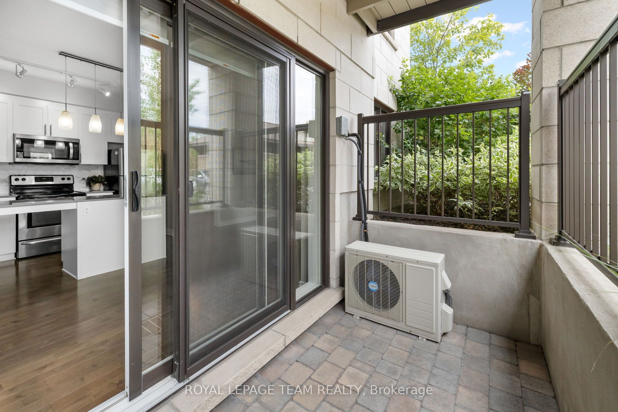 655 Beauparc Private 104 Property Photo 40